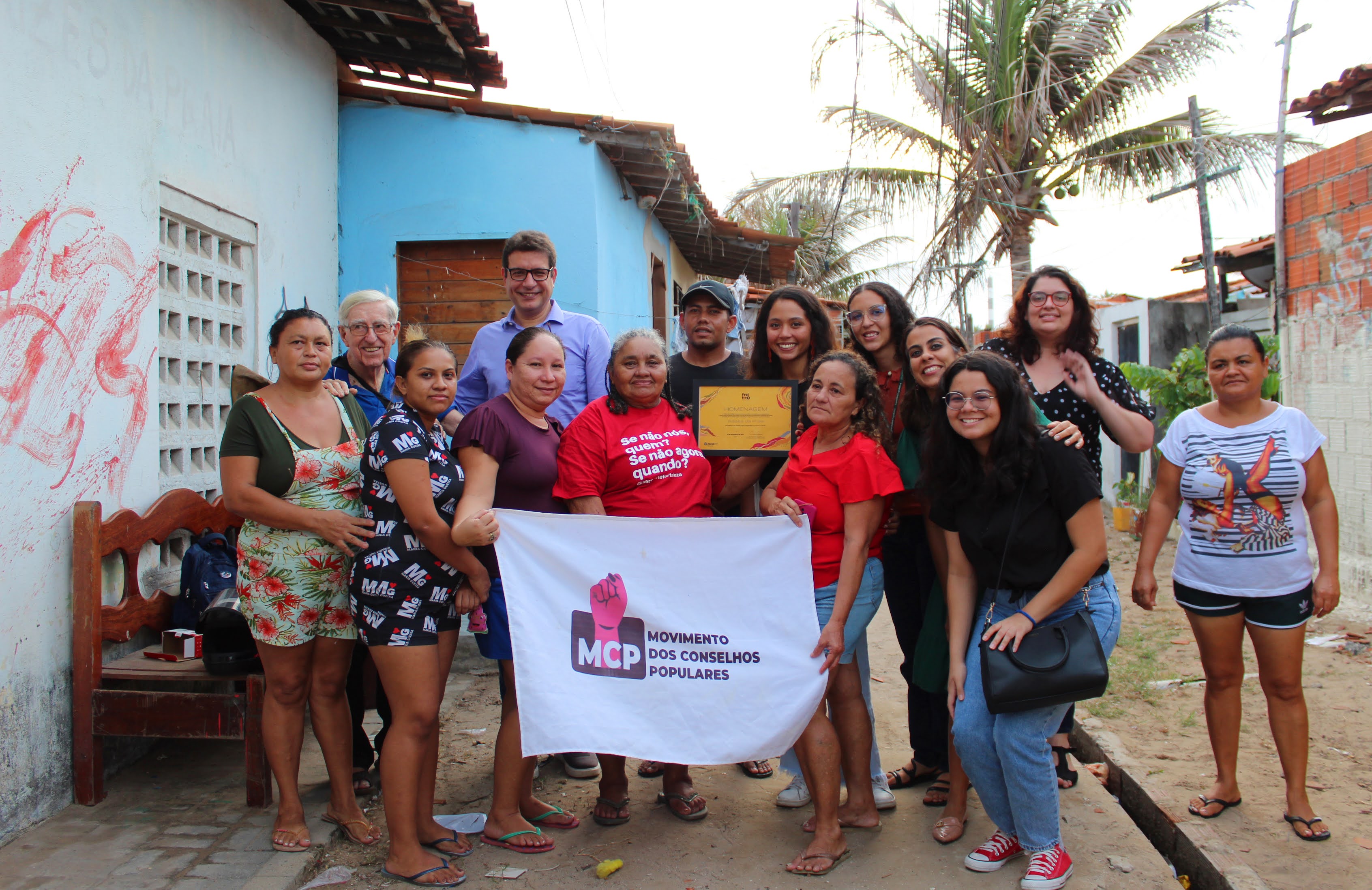 Comunidade Raízes da Praia recebe homenagem do Escritório de Direitos Humanos e Assessoria Jurídica Popular Frei Tito de Alencar (EFTA)