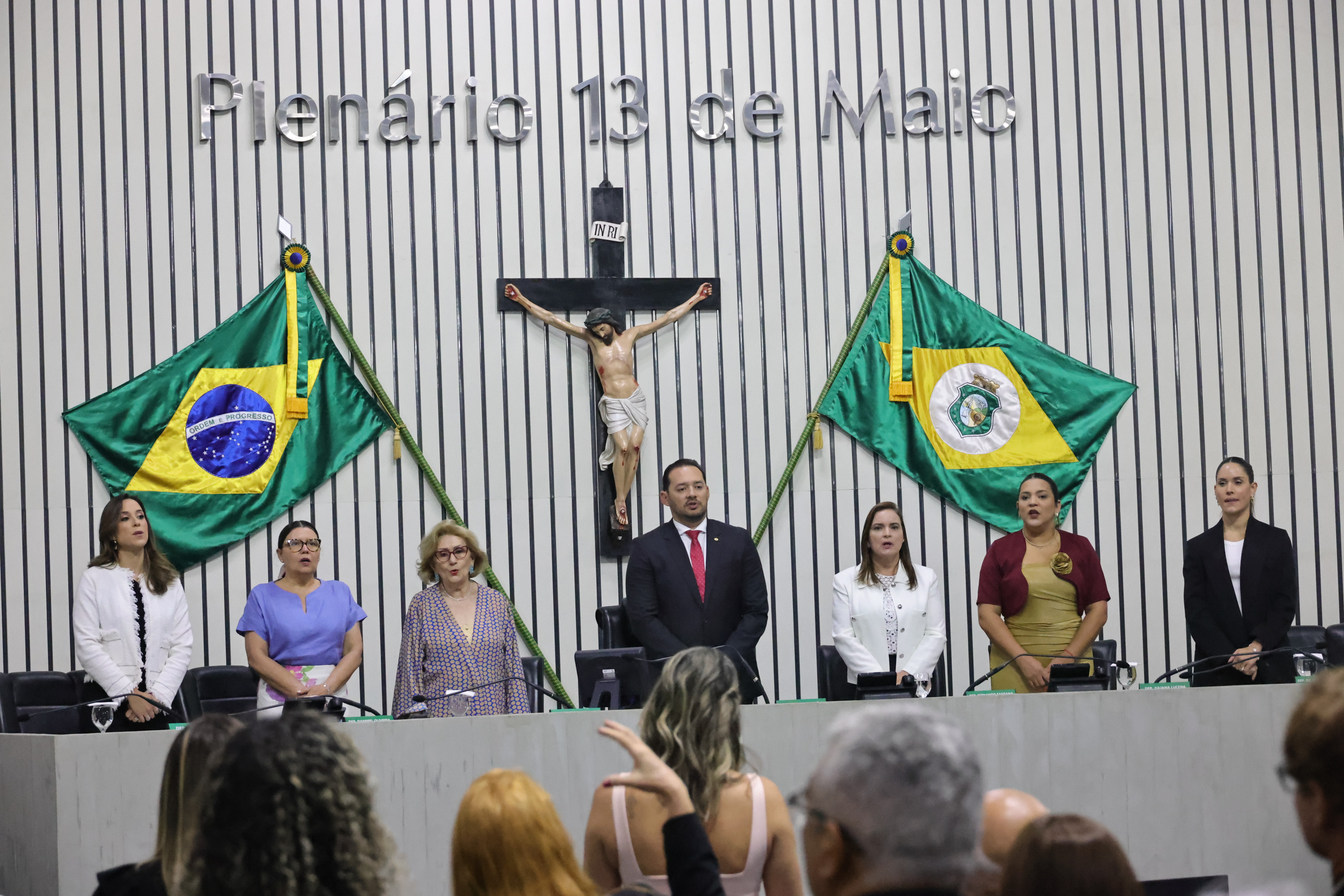 Mulheres de destaque em papéis de liderança recebem homenagem na Alece