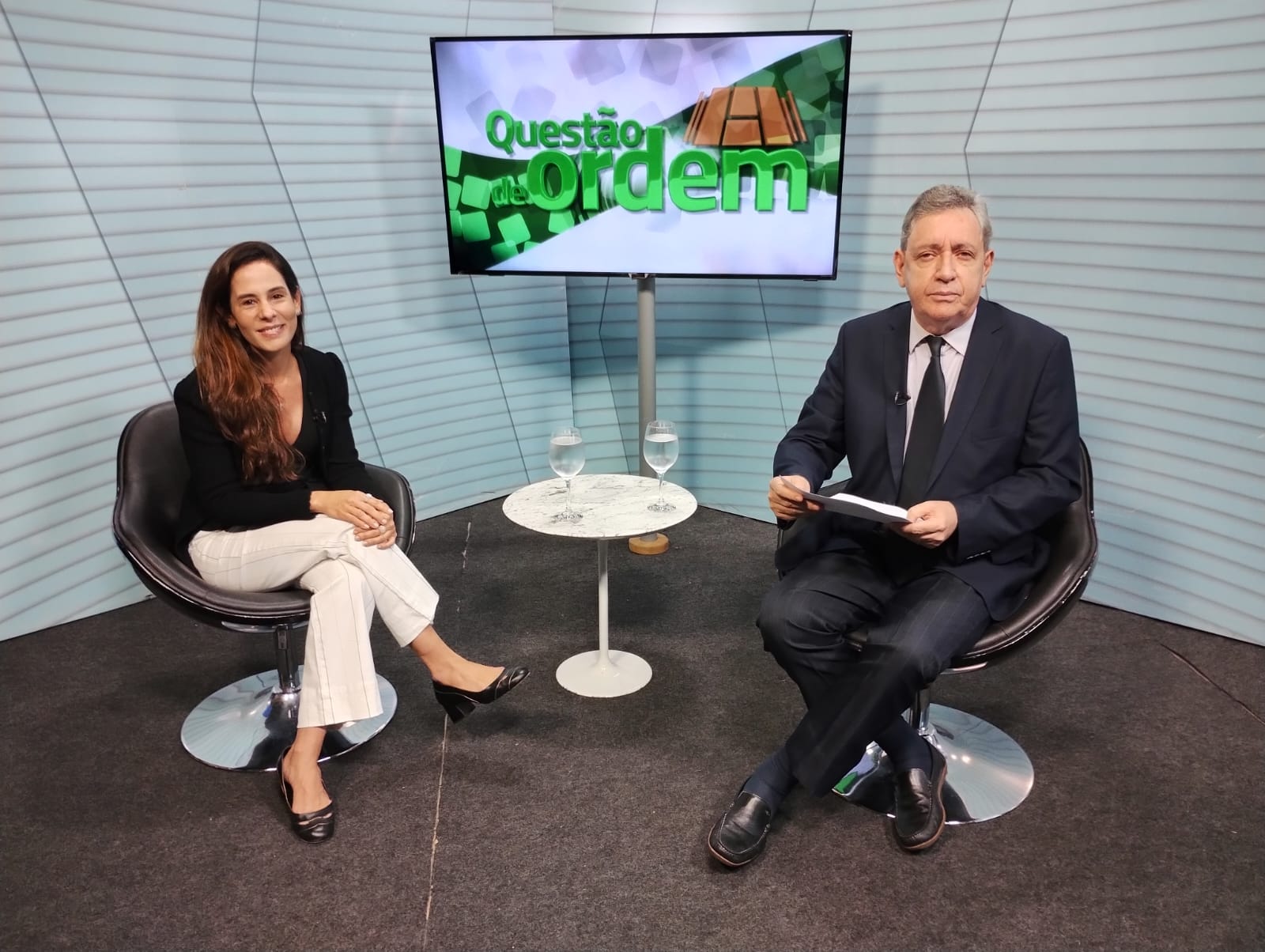 Helena Rocha e jornalista Renato Abreu