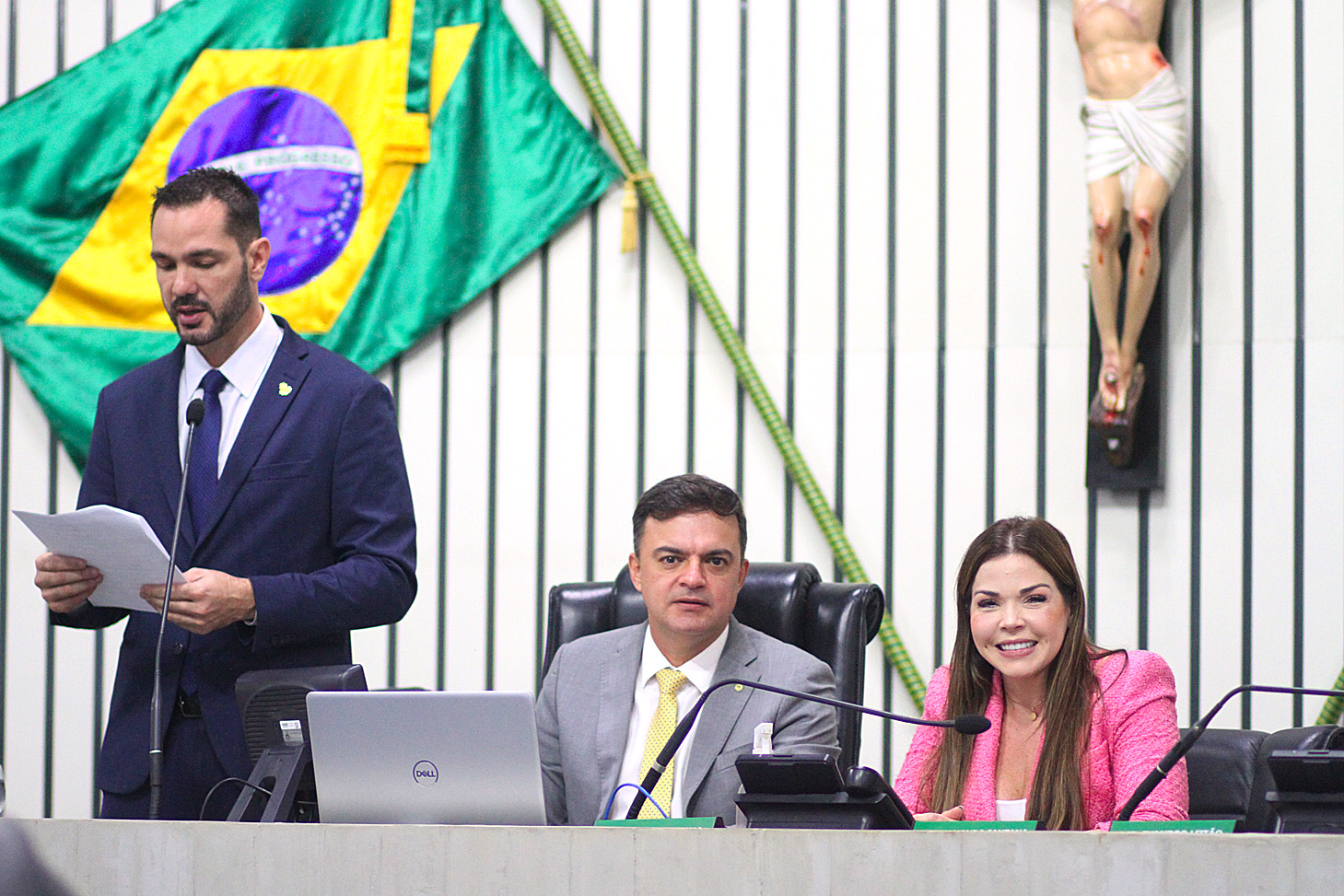 Leitura do expediente da sessão legislativa desta terça-feira