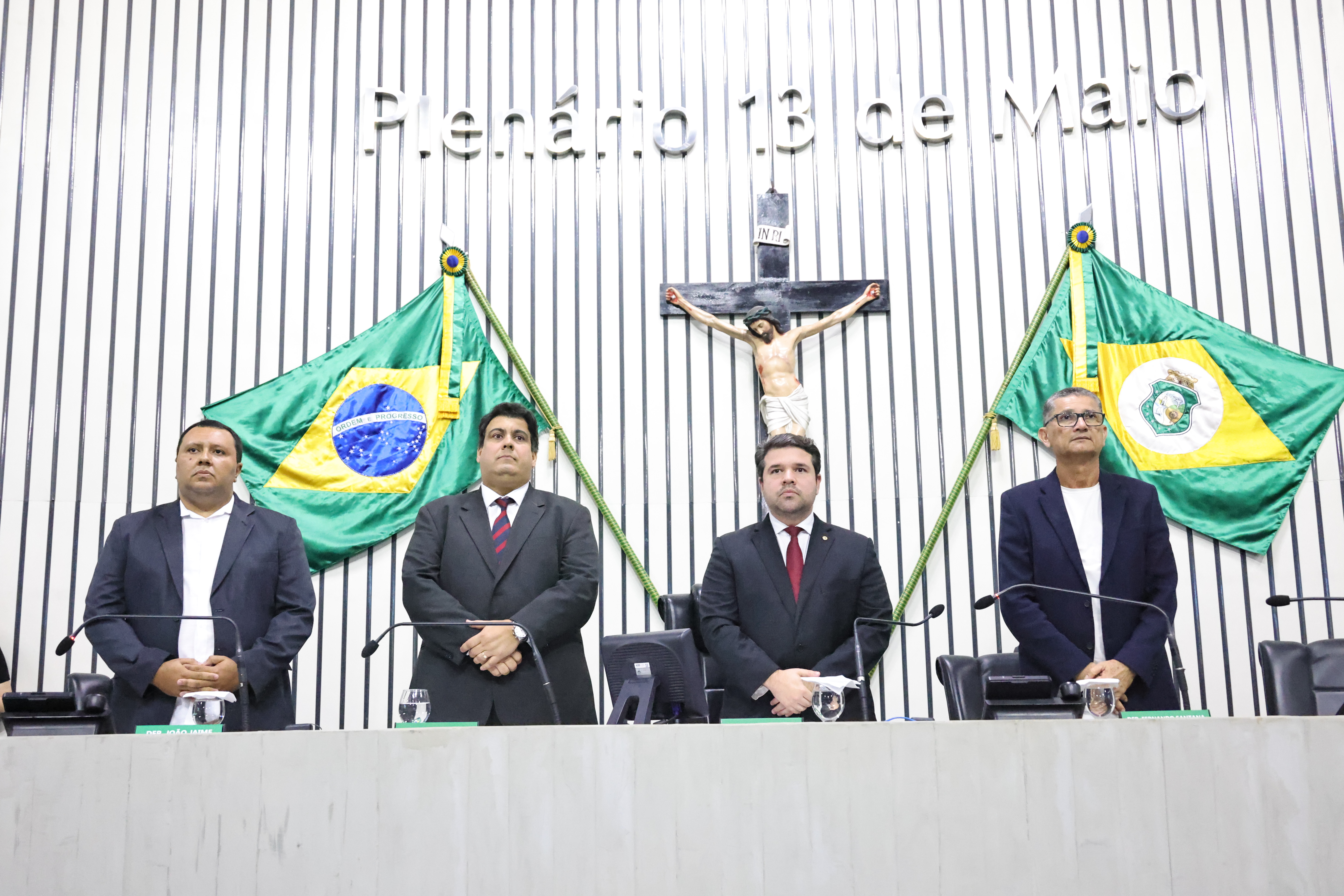 Trabalho social realizado pelos vicentinos é reconhecido em sessão solene na Alece