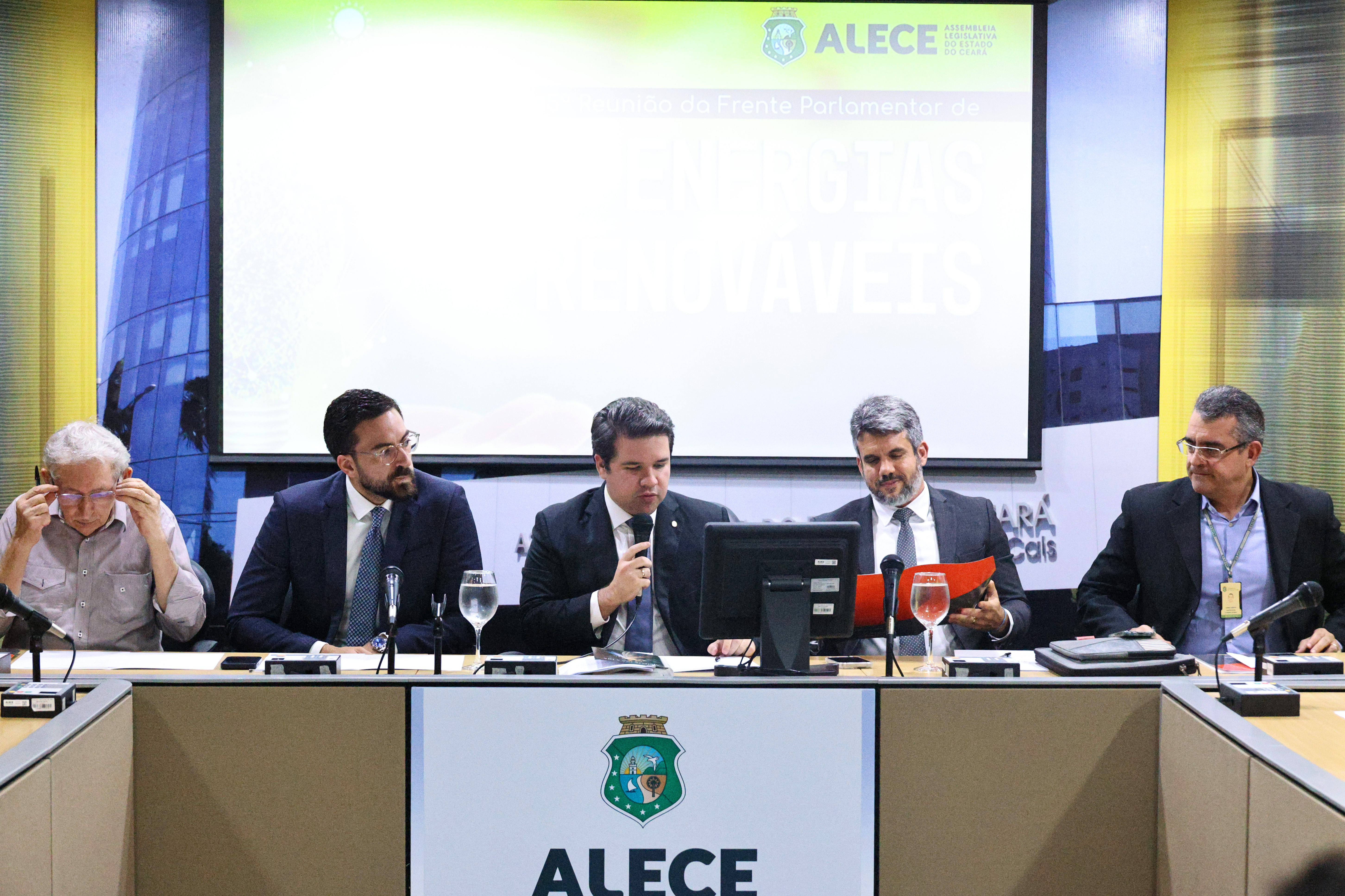 Frente Parlamenter discute incidência de ICMS sobre energias renováveis no Ceará