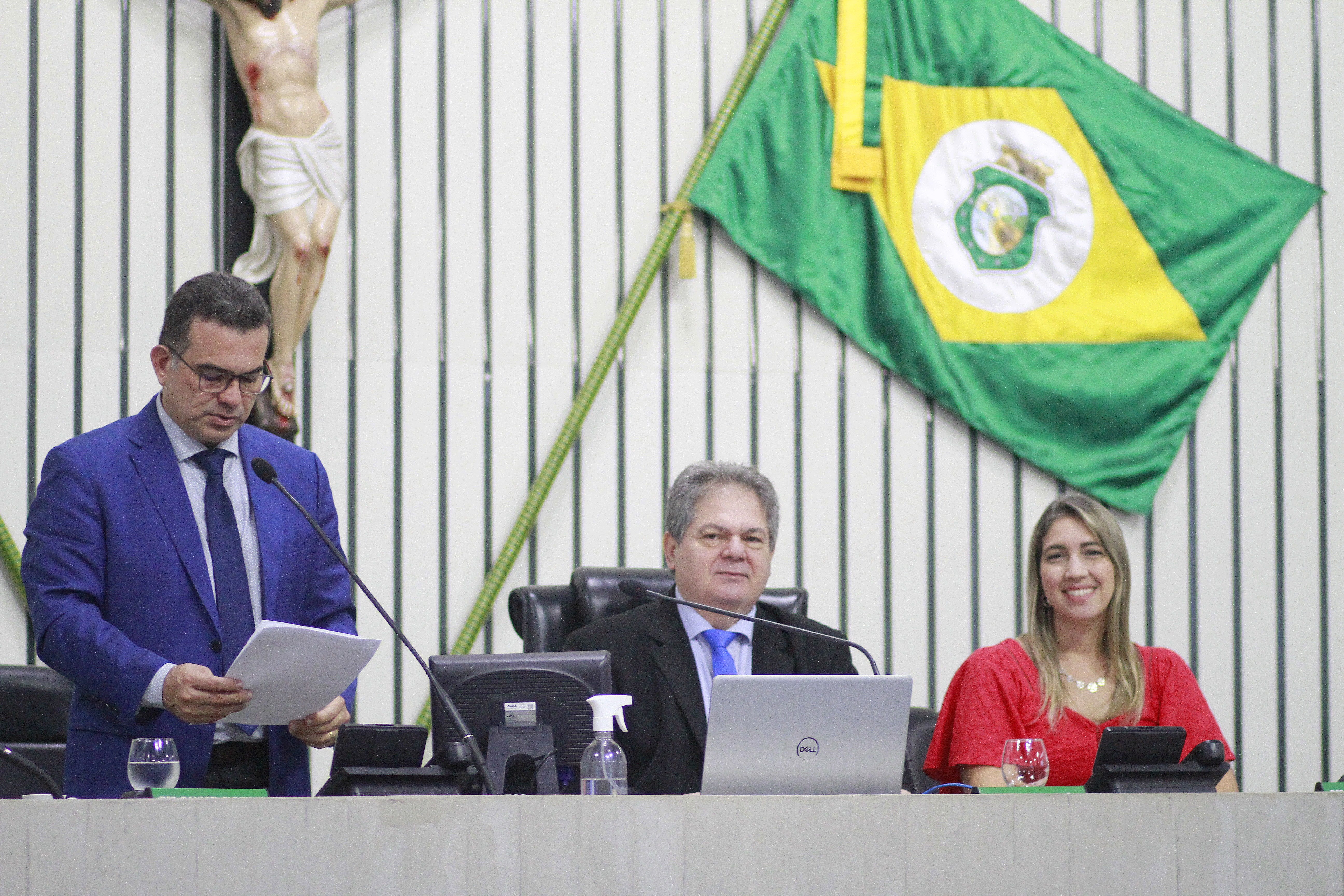 Abertura da sessão legislativa desta quinta-feira