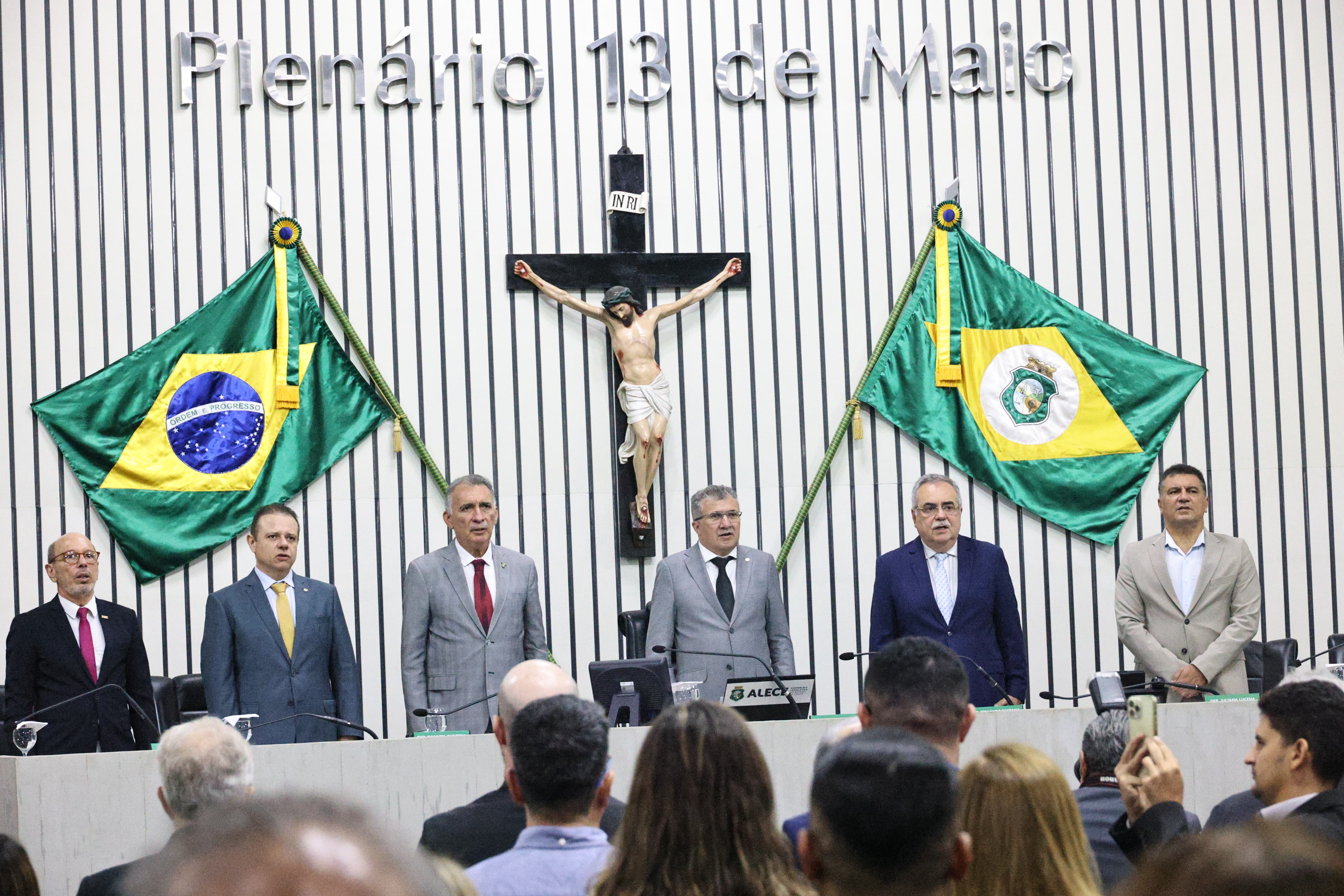 Alece comemora os 50 anos das Óticas Visão