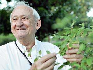 Alece celebra centenário de Abreu Matos, idealizador do projeto Farmácia Viva