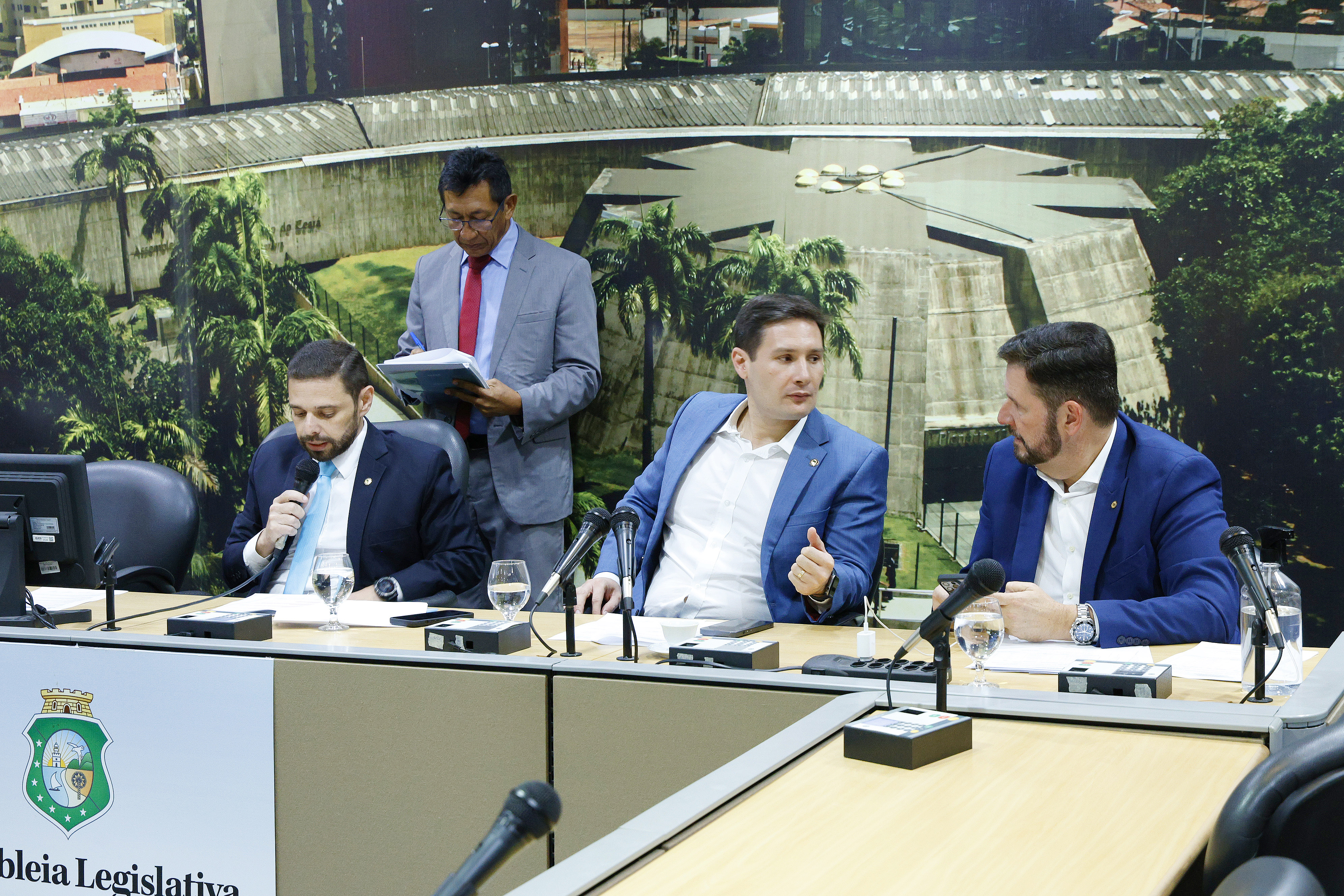 CCJR aprova 19 propostas de parlamentares em reunião nesta terça-feira