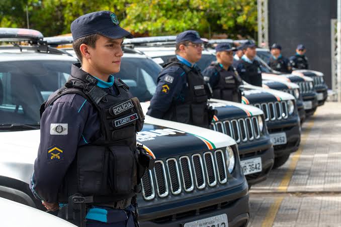 Polícia Militar do Ceará recebe homenagem em sessão solene na Assembleia Legislativa