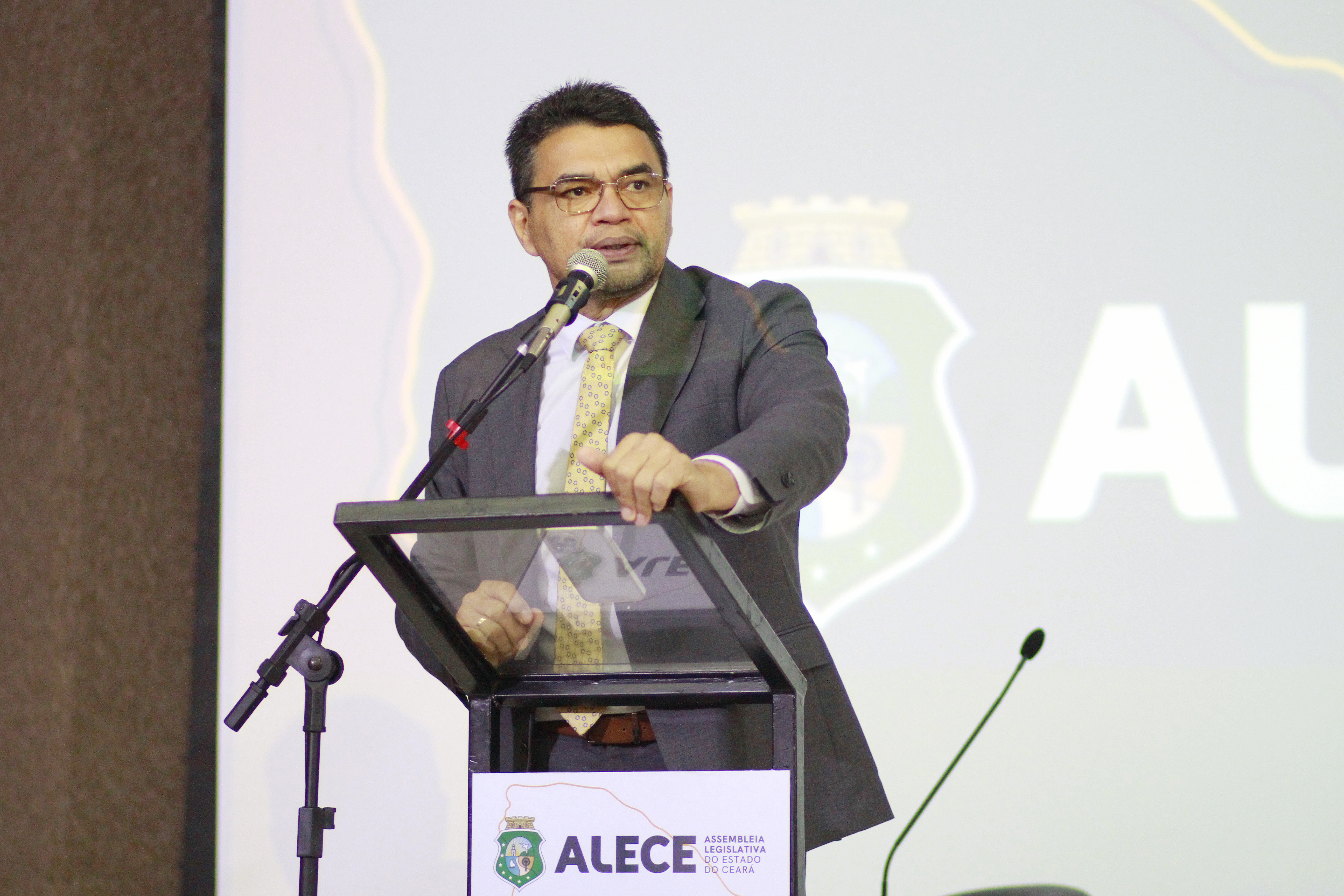 Deputado Sargento Reginauro (União)