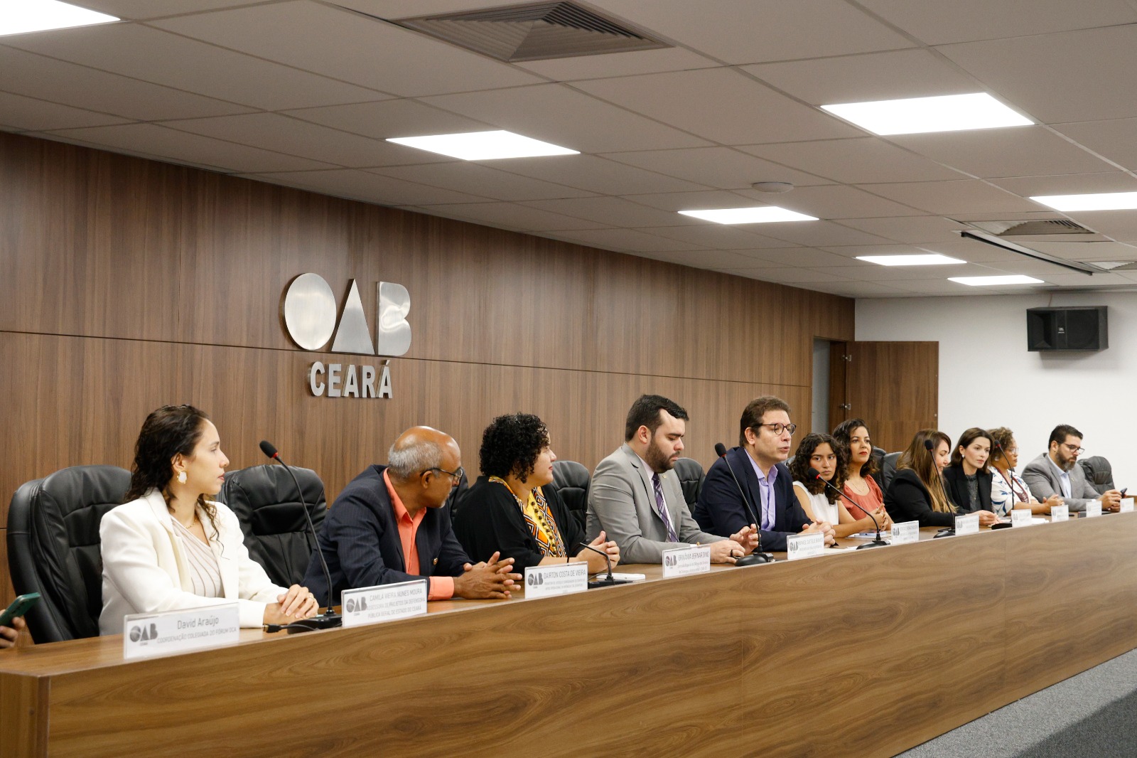 Ações para atender crianças e jovens vítimas de violência são propostas em audiência