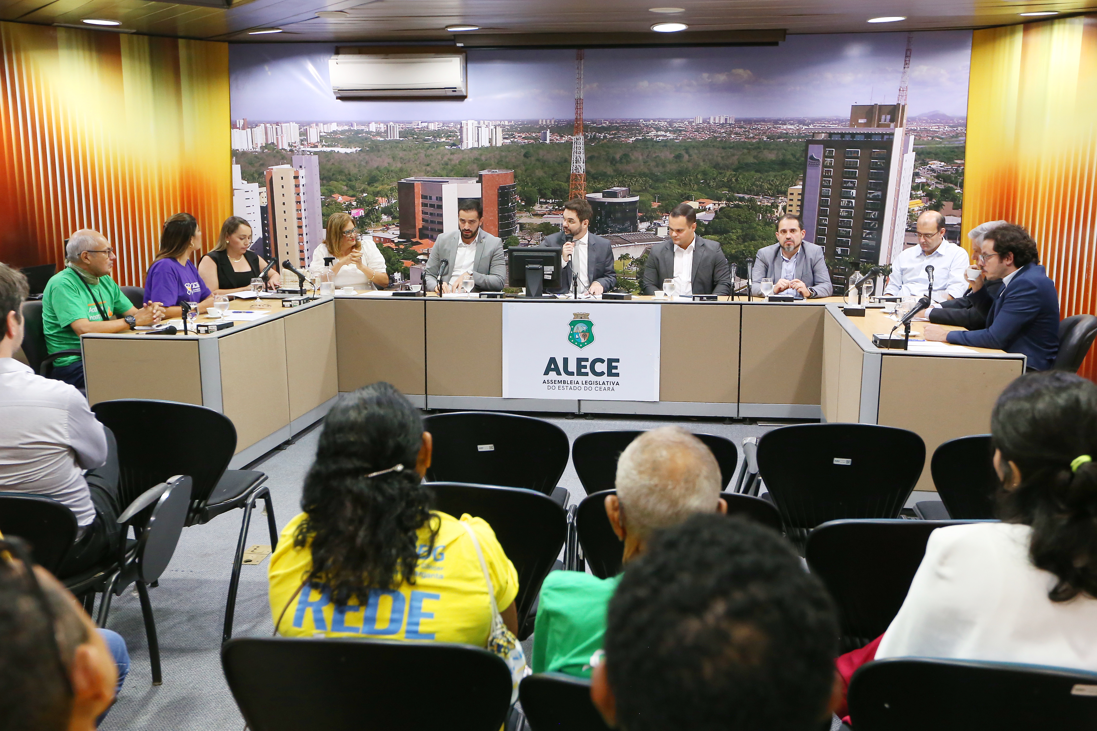 Audiência discute prevenção do câncer de cabeça e pescoço e demandas de pacientes