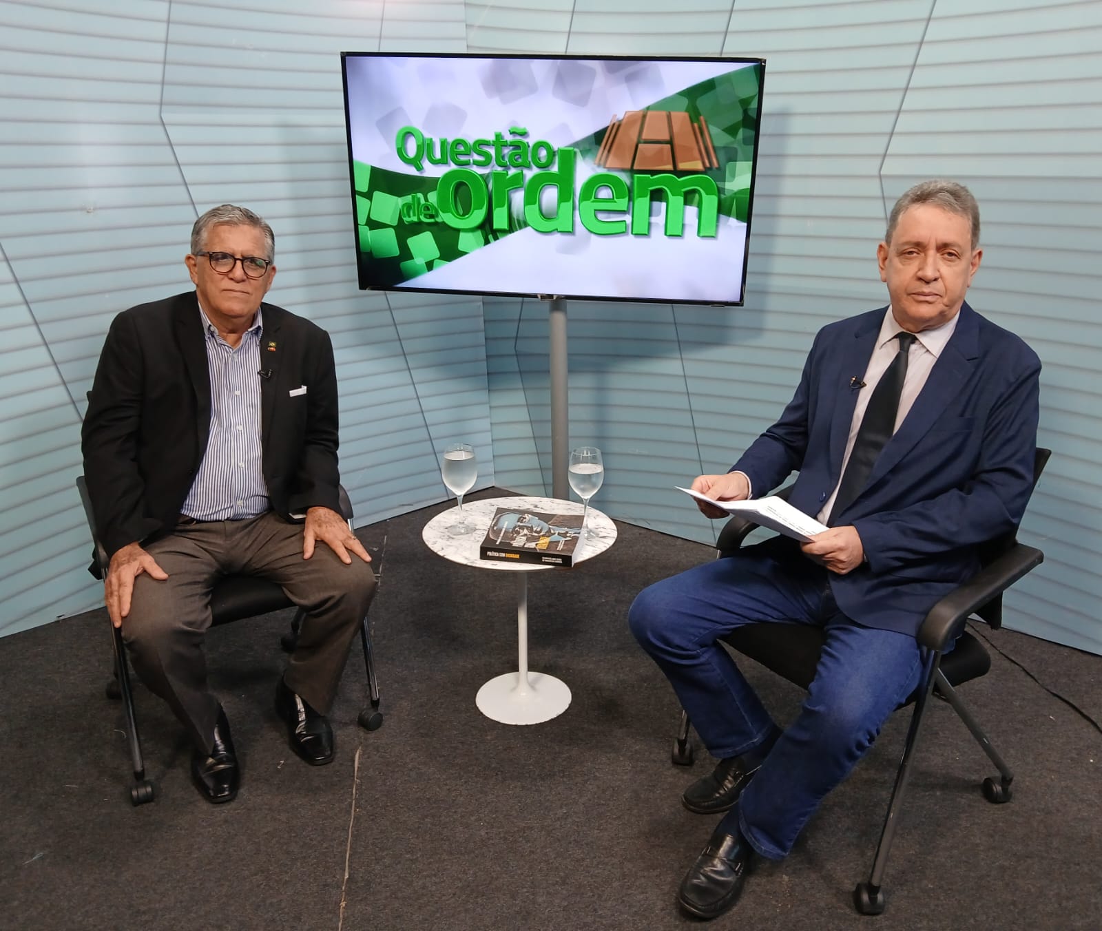 Advogado e ex-deputado Francisco José Vieira de Figueiredo Correia e jornalista Renato Abreu