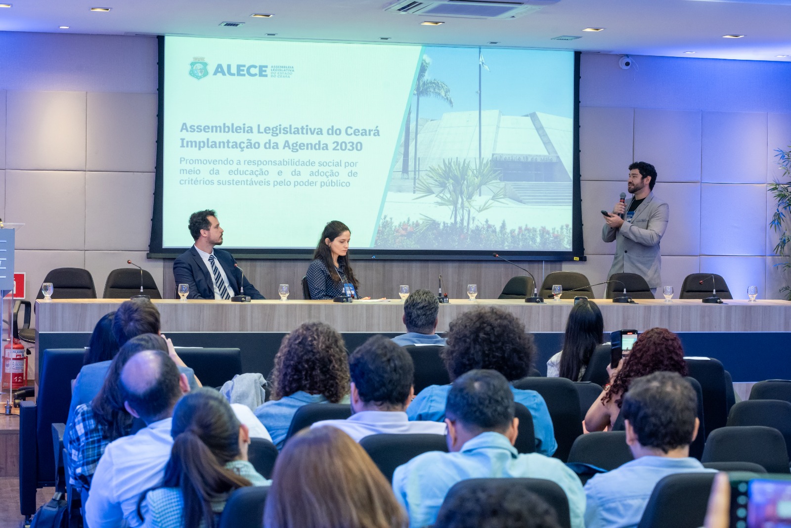 Supervisor da Célula de Sustentabilidade e Gestão Ambiental da Alece, engenheiro ambiental Yuri Passos apresentou as iniciativas de sustentabilidade da Casa