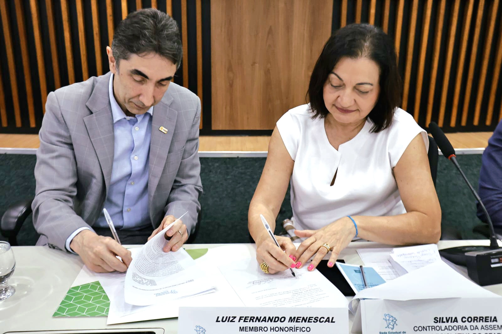 Termo de adesão foi firmado durante a reunião