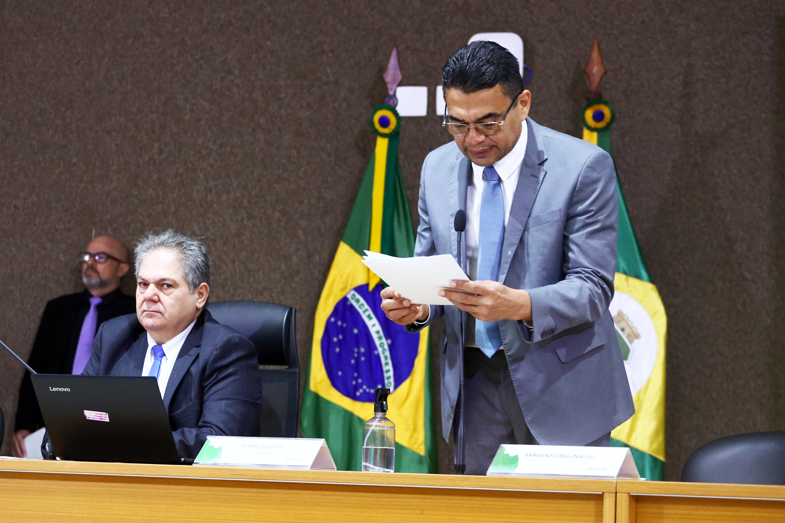 Leitura do expediente da sessão legislativa desta terça-feira