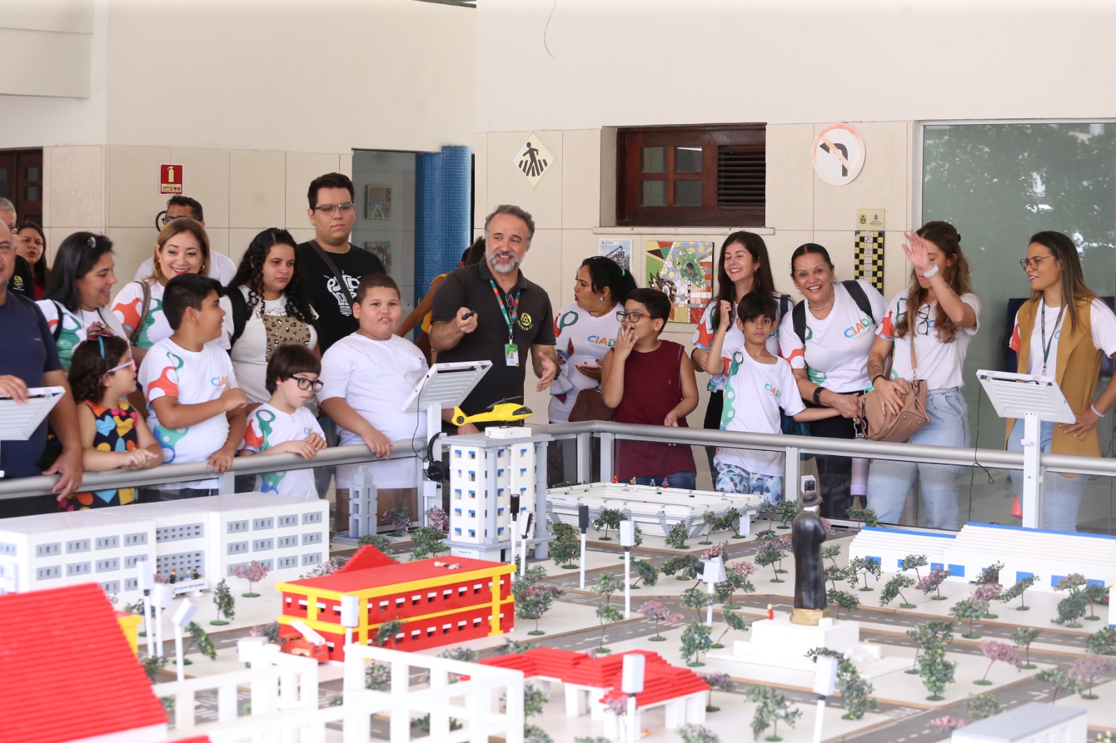 Crianças acompanhadas pelo Ciadi realizam atividade em escola do Detran