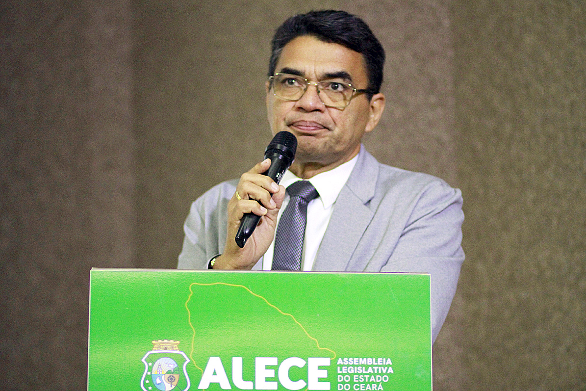 Deputado Sargento Reginauro (União)