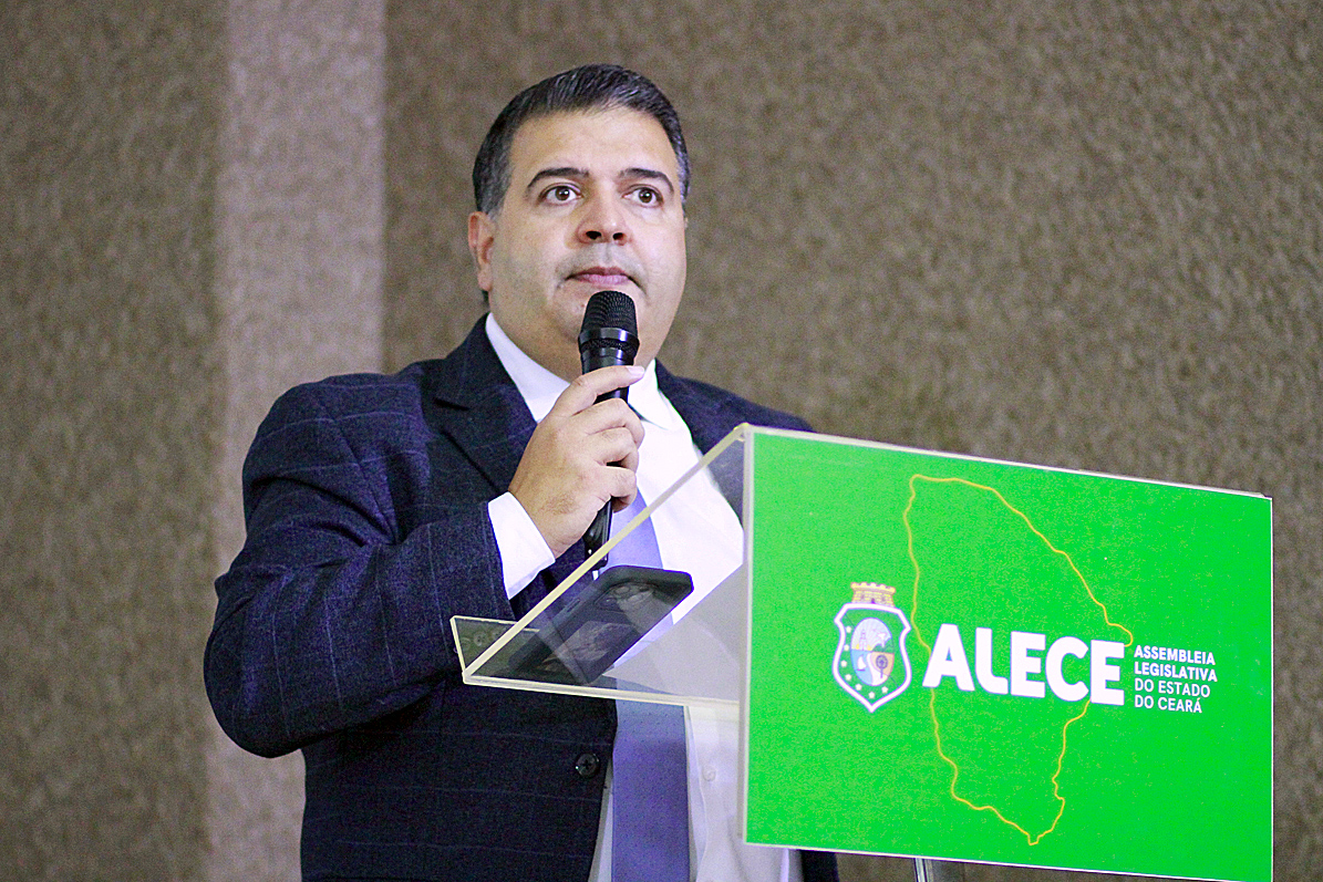 Deputado Felipe Mota (União)
