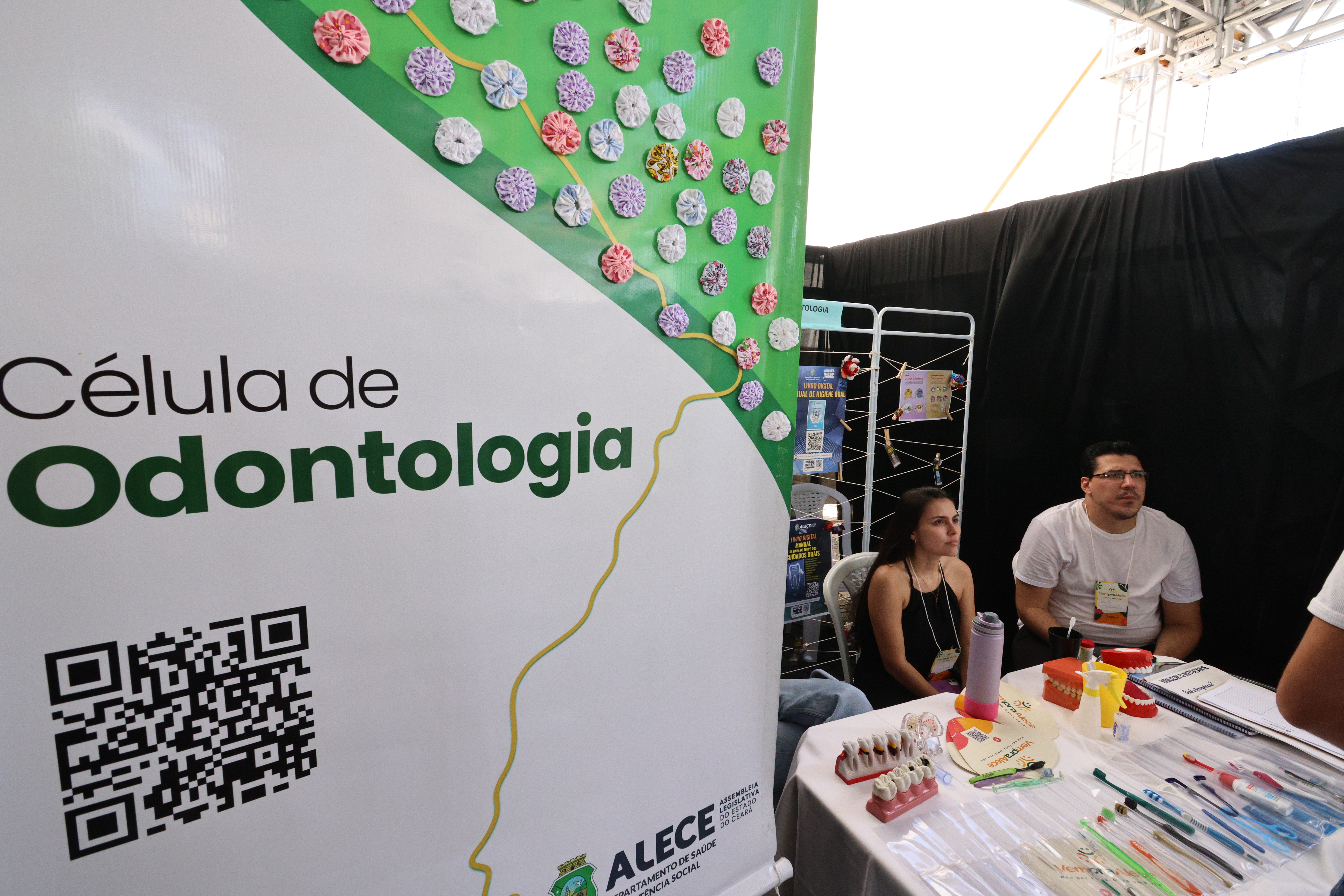 Atendimentos em saúde atraem público durante o Vem pra Alece