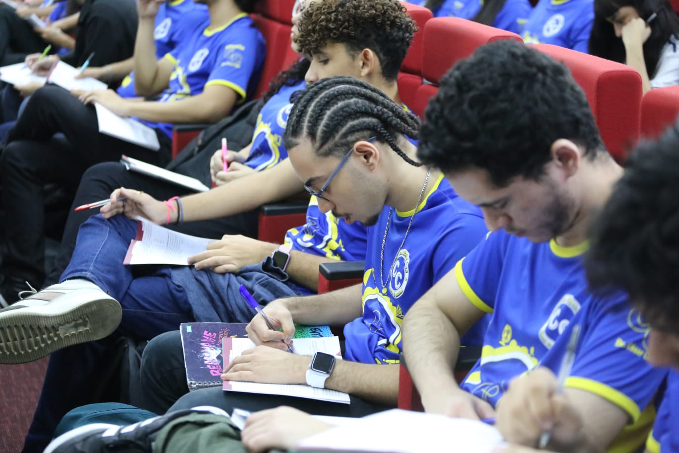 Aulão de véspera do Enem foi realizado no Auditório Deputado João Frederico Ferreira Gomes