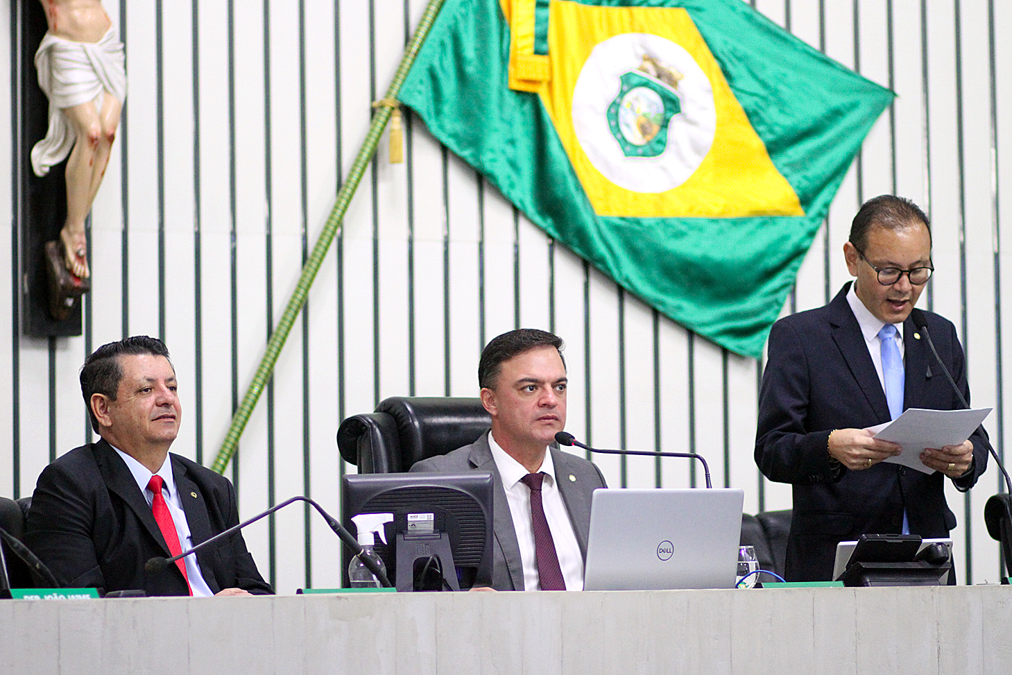 Leitura do expediente da sessão legislativa desta quinta-feira