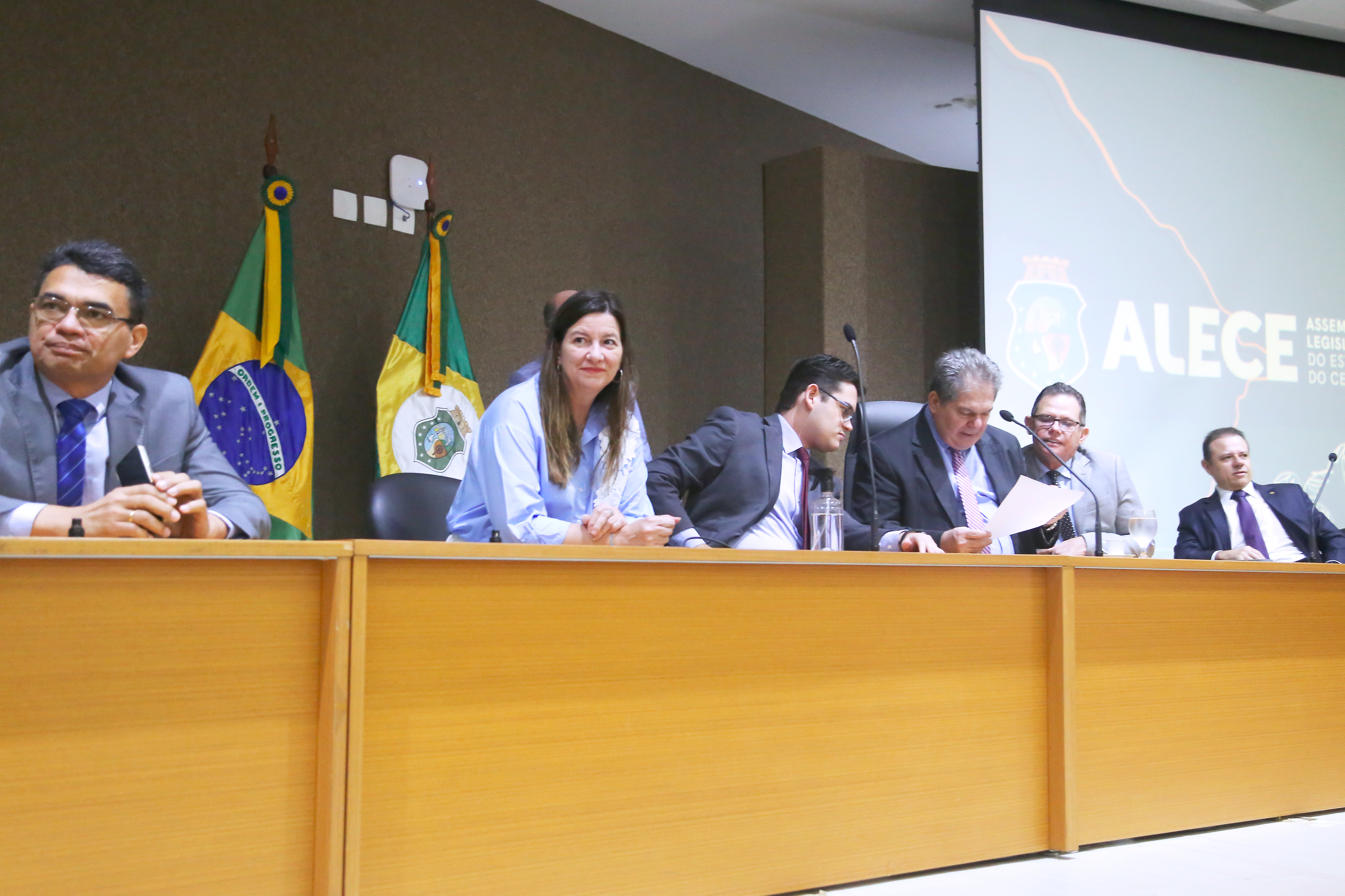 Abertura dos trabalhos da sessão legislativa remota desta quinta-feira