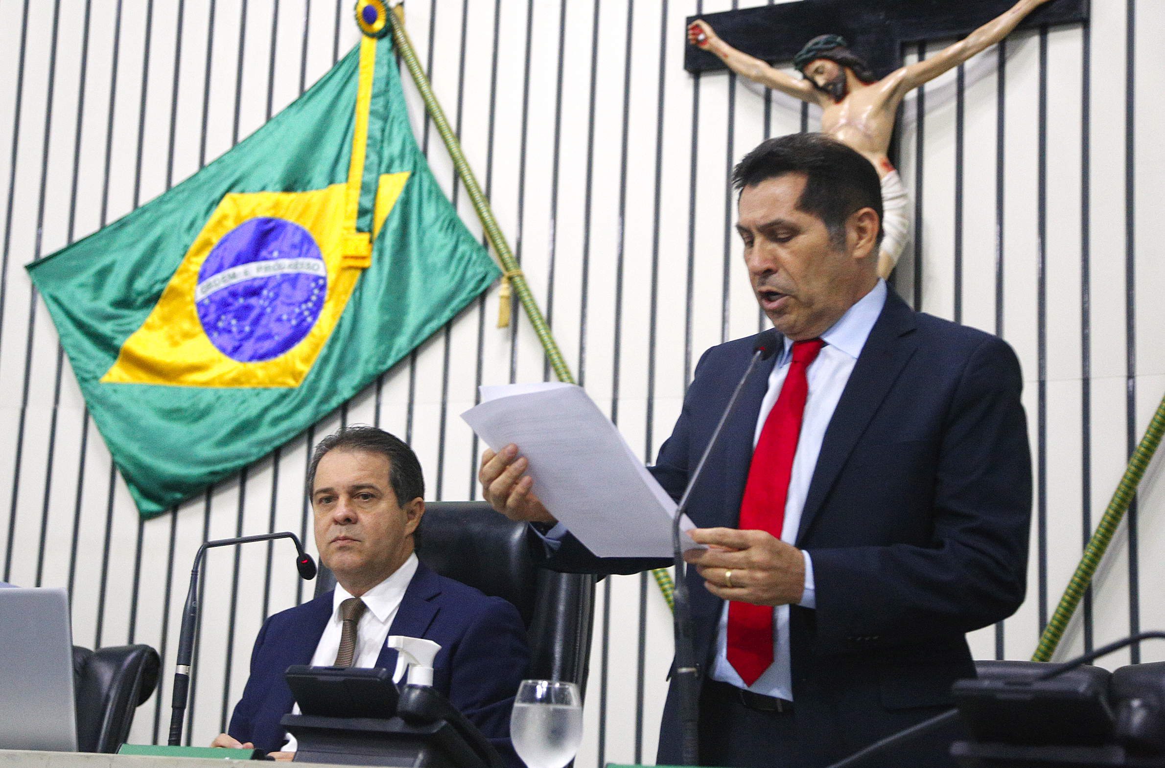 Abertura da sessão legislativa desta terça-feira