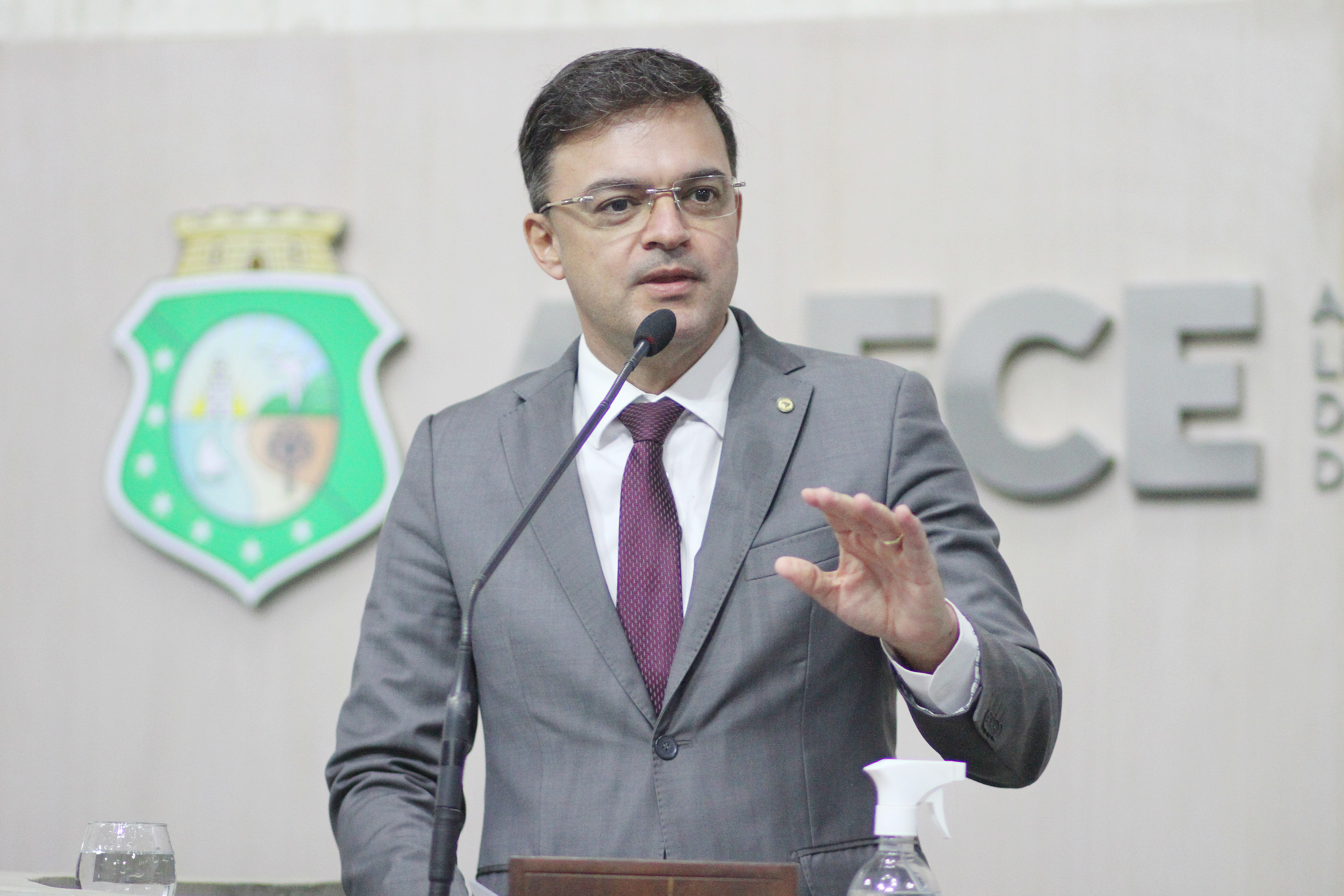 Deputado Fernando Santana (PT)