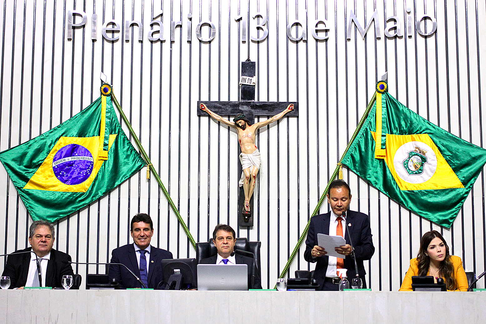 Abertura dos trabalhos da sessão legislativa desta terça-feira