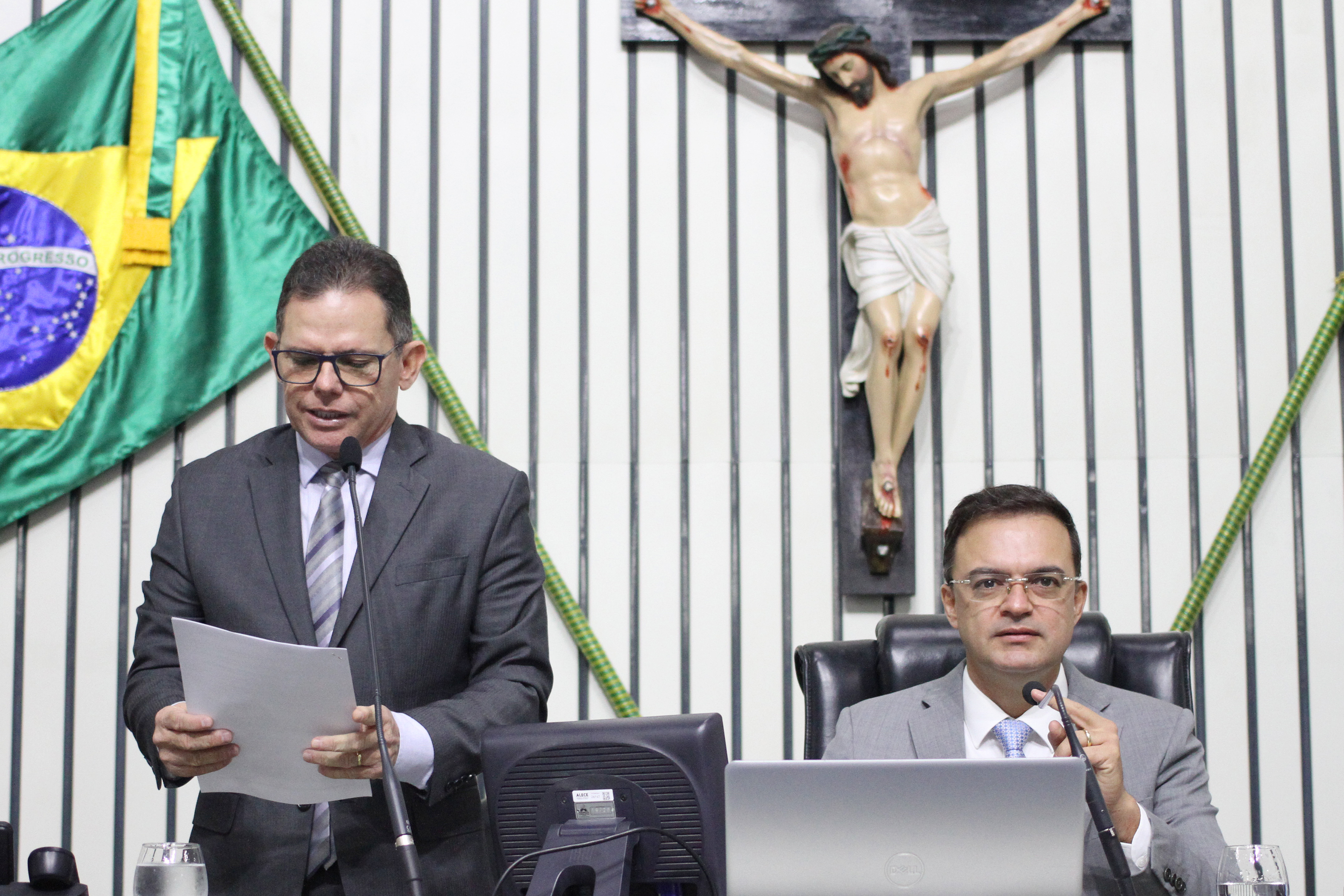 Leitura do expediente da sessão legislativa desta quinta-feira