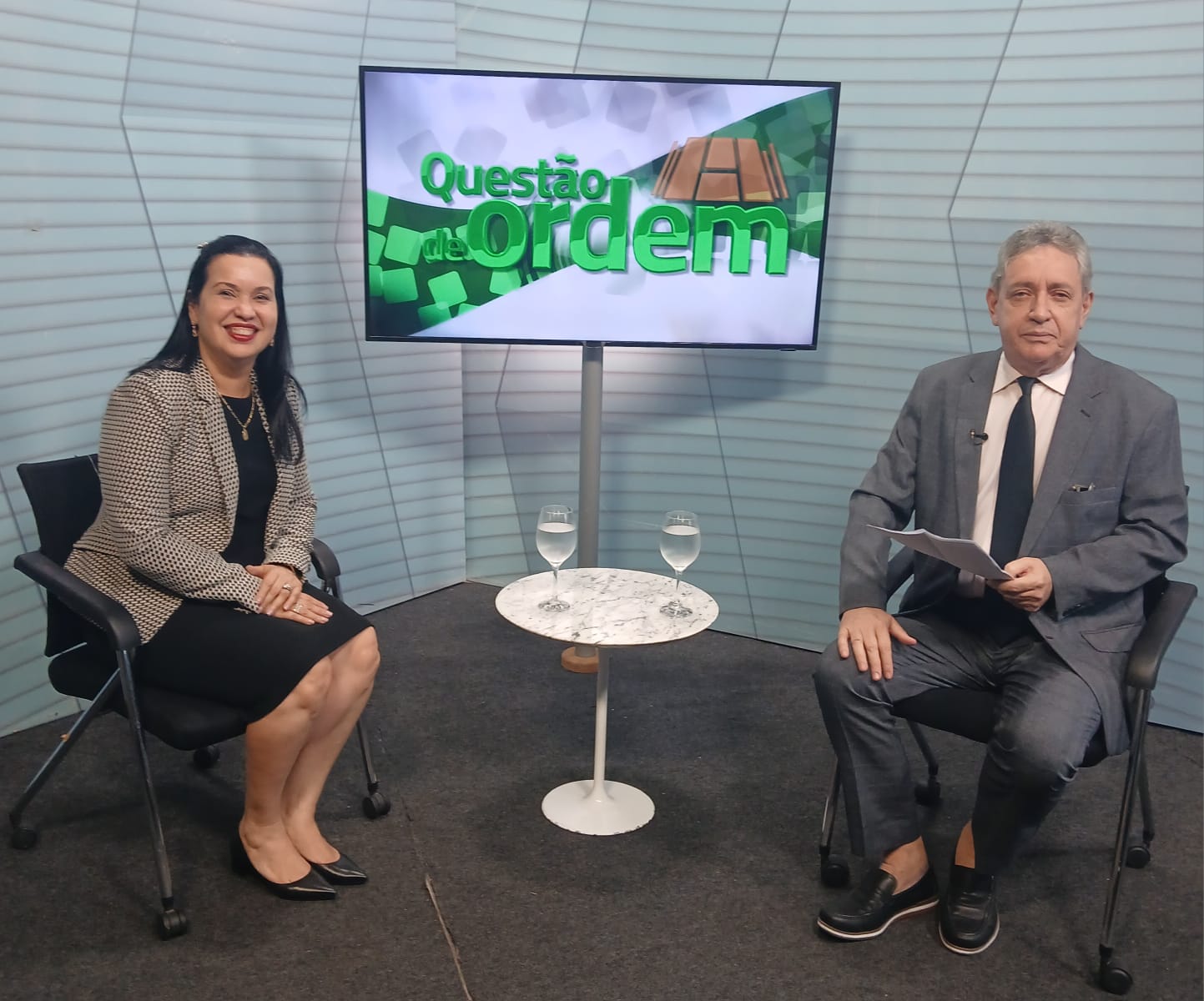 Advogada Christiane Leitão e jornalista Renato Abreu