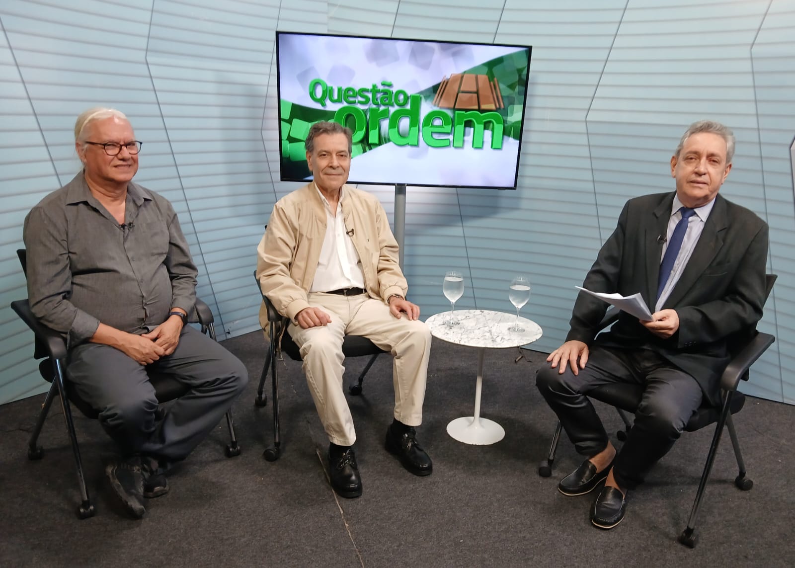 Professores Sérgio Fernandes Tavares e Luis Bragança e jornalista Renato Abreu