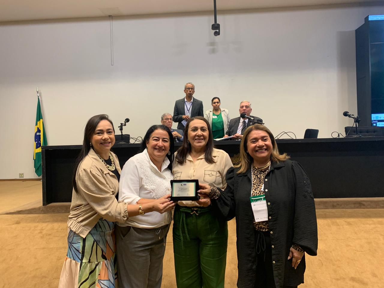 Unipace recebe Prêmio Abel 2024 na categoria Educação Legislativa