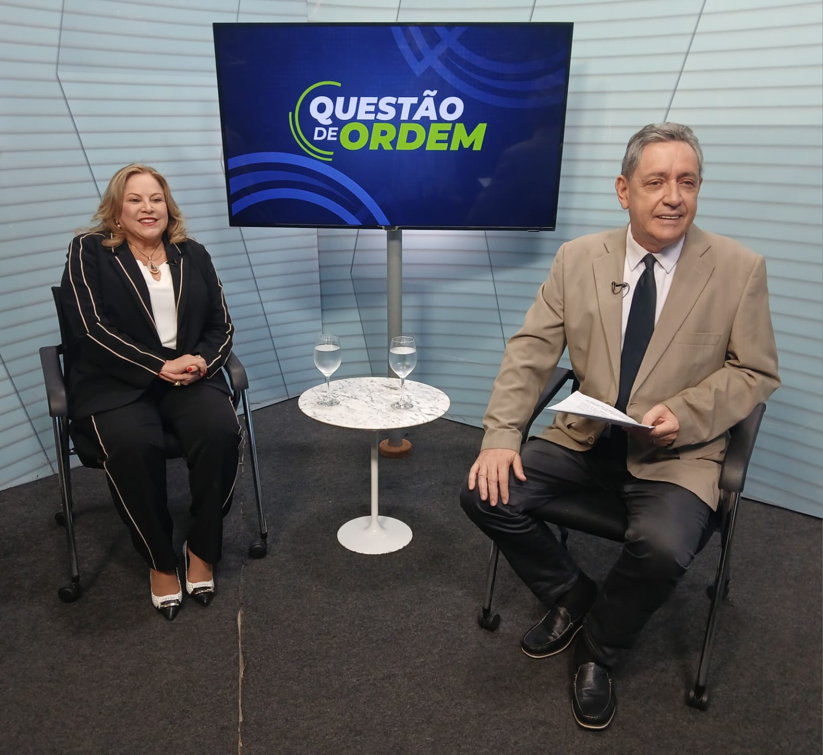 Advogada Manoela Gonçalves e jornalista Renato Abreu