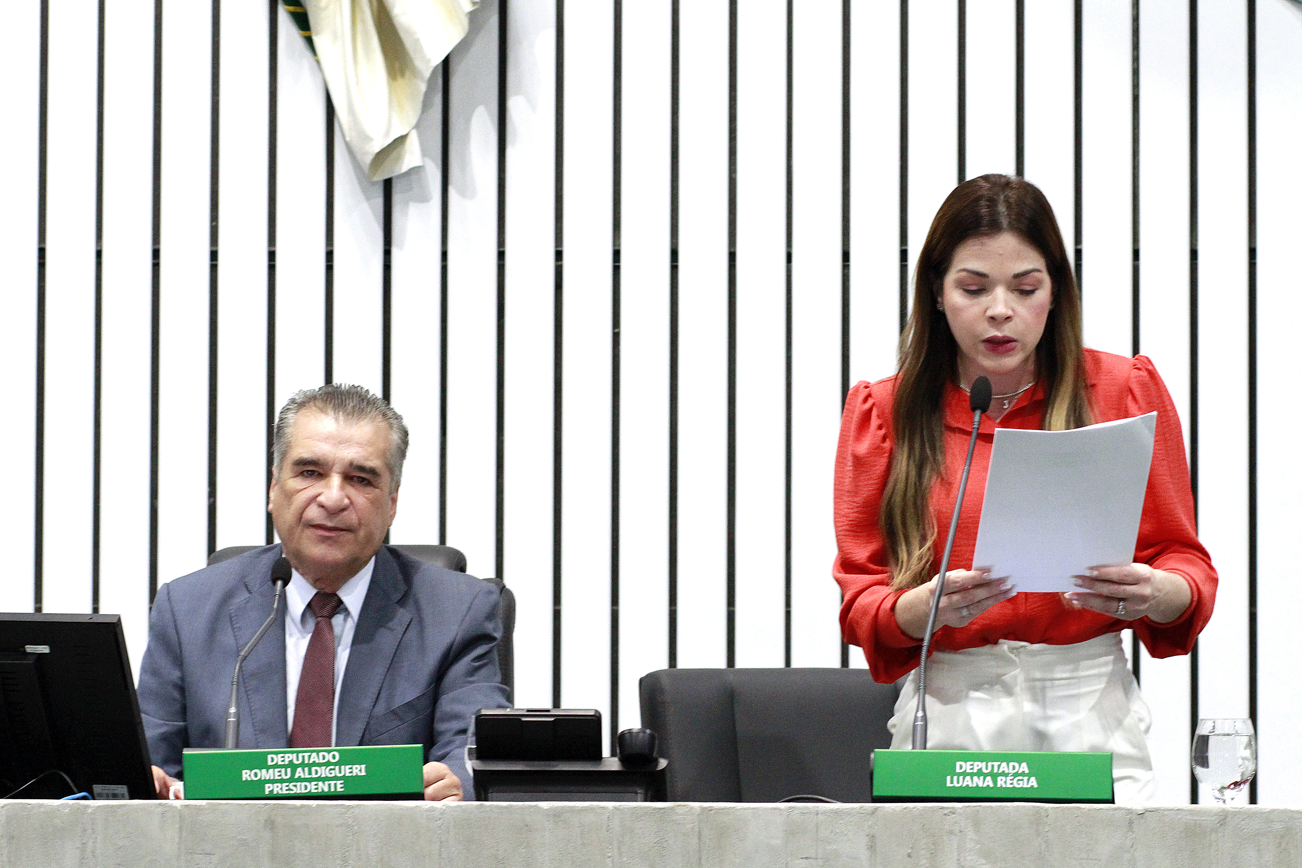 Leitura do expediente da sessão legislativa desta quarta-feira