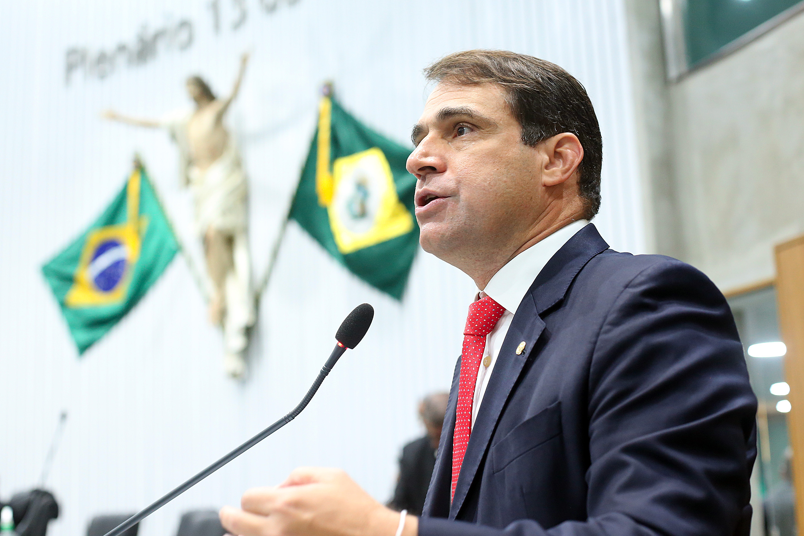 Deputado Salmito em pronunciamento na ordem do dia