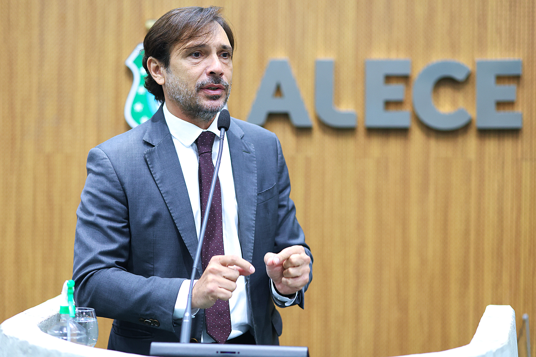 Deputado Guilherme Sampaio (PT) em pronunciamento durante o segunda expediente desta terça-feira (15/04)