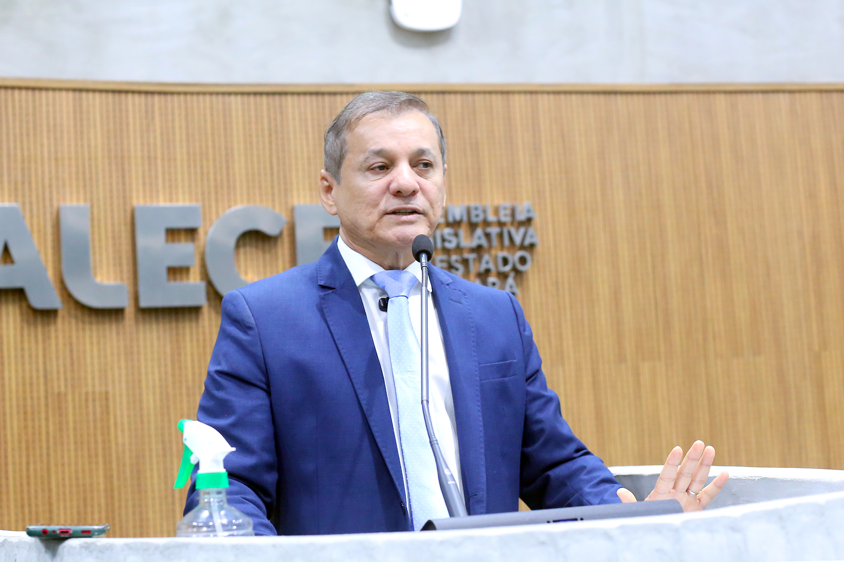 Deputado Firmo Camurça (União)