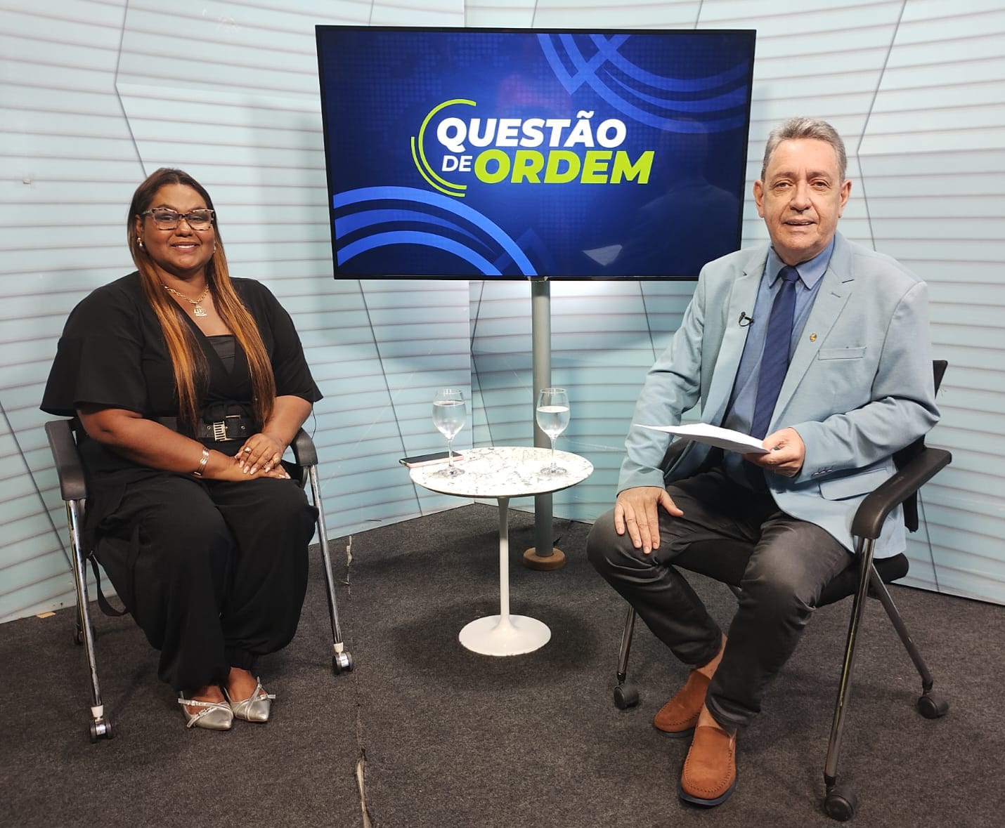 Embaixadora do Movimento Plus Size no Nordeste, Jaqueline Queiroz, e jornalista Renato Abreu
