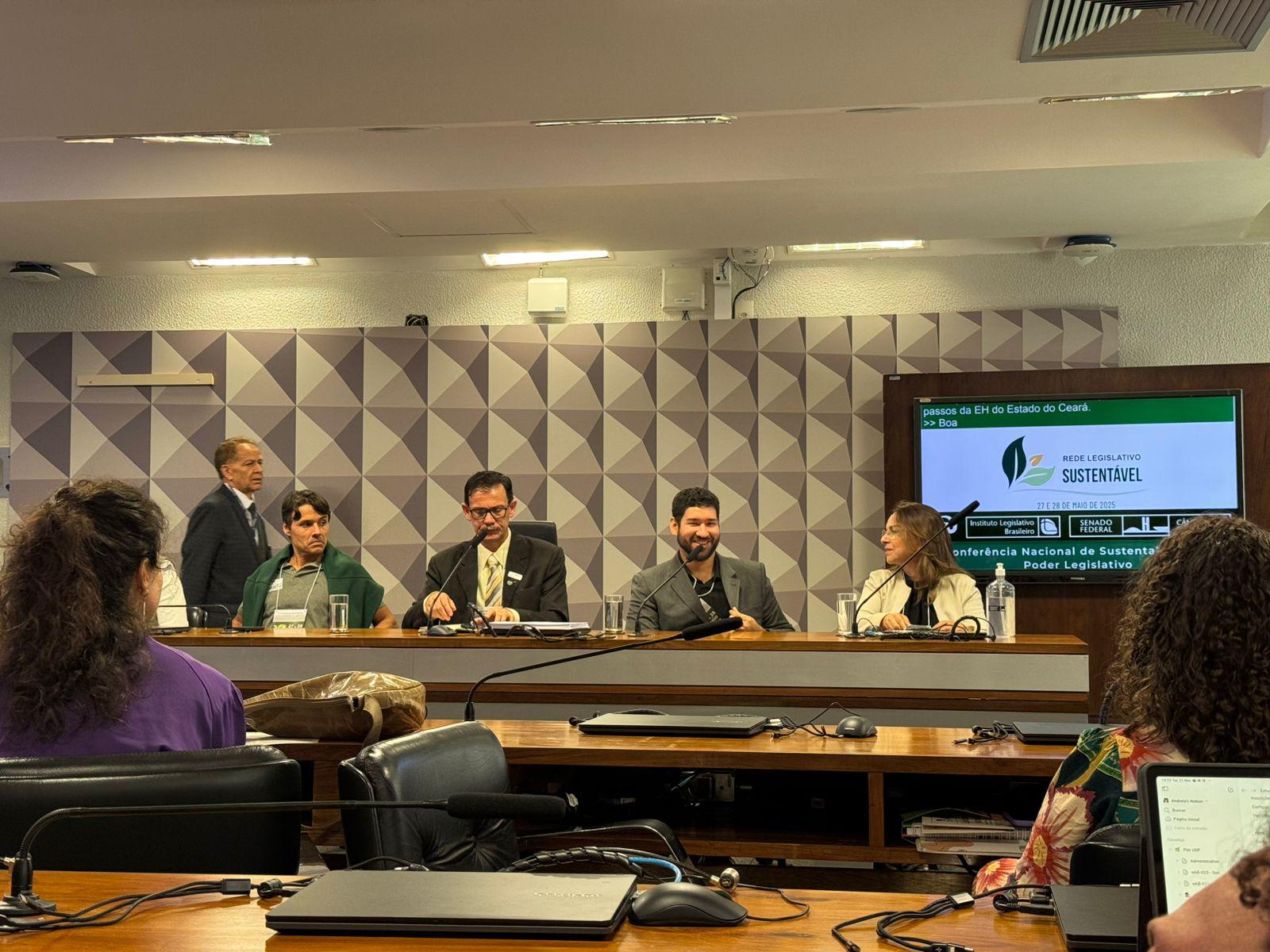 Yuri Passos, orientador da Célula de Sustentabilidade e Gestão Ambiental da Alece, apresentou as ações e práticas da Casa na Conferência