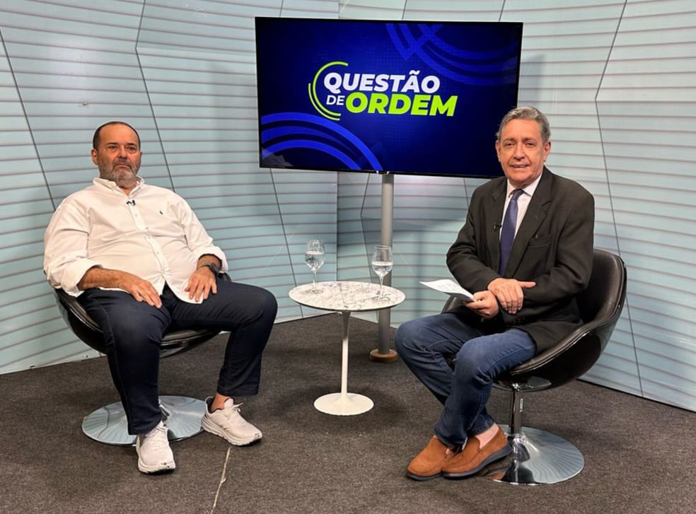 Presidente do Creci/CE, Tibério Benevides e jornalista Renato Abreu