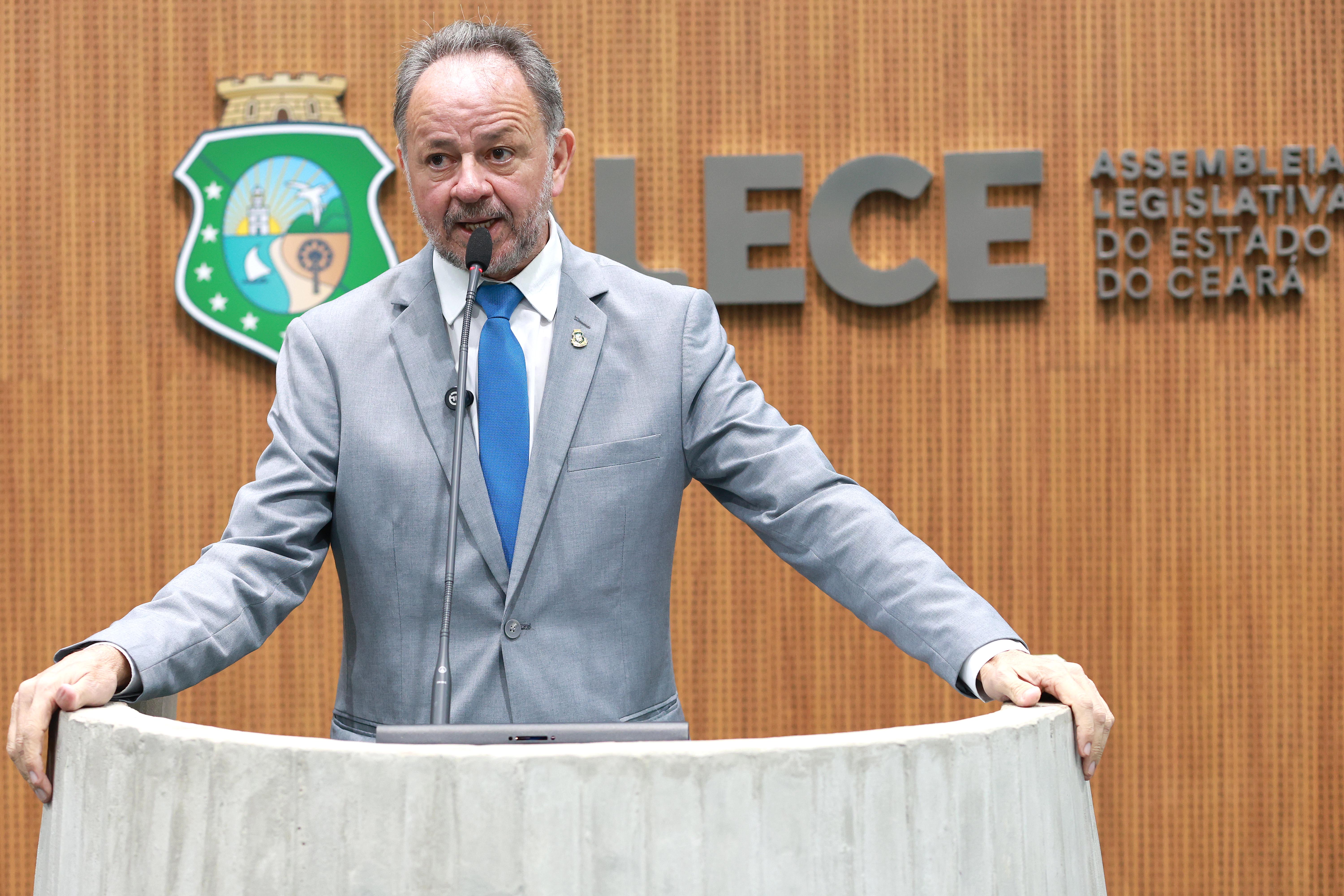 Deputado Acrísio Sena (PT)