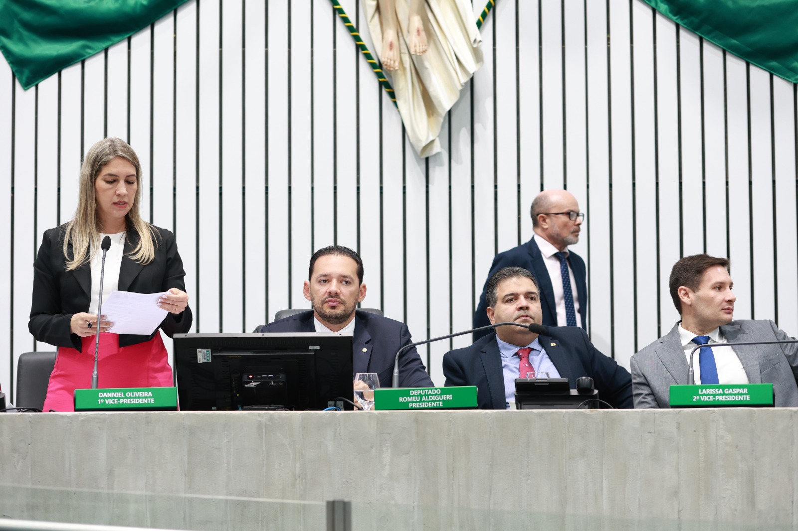 Dia Estadual da Resistência Indígena e outros 22 projetos são aprovados pela Alece nesta quarta