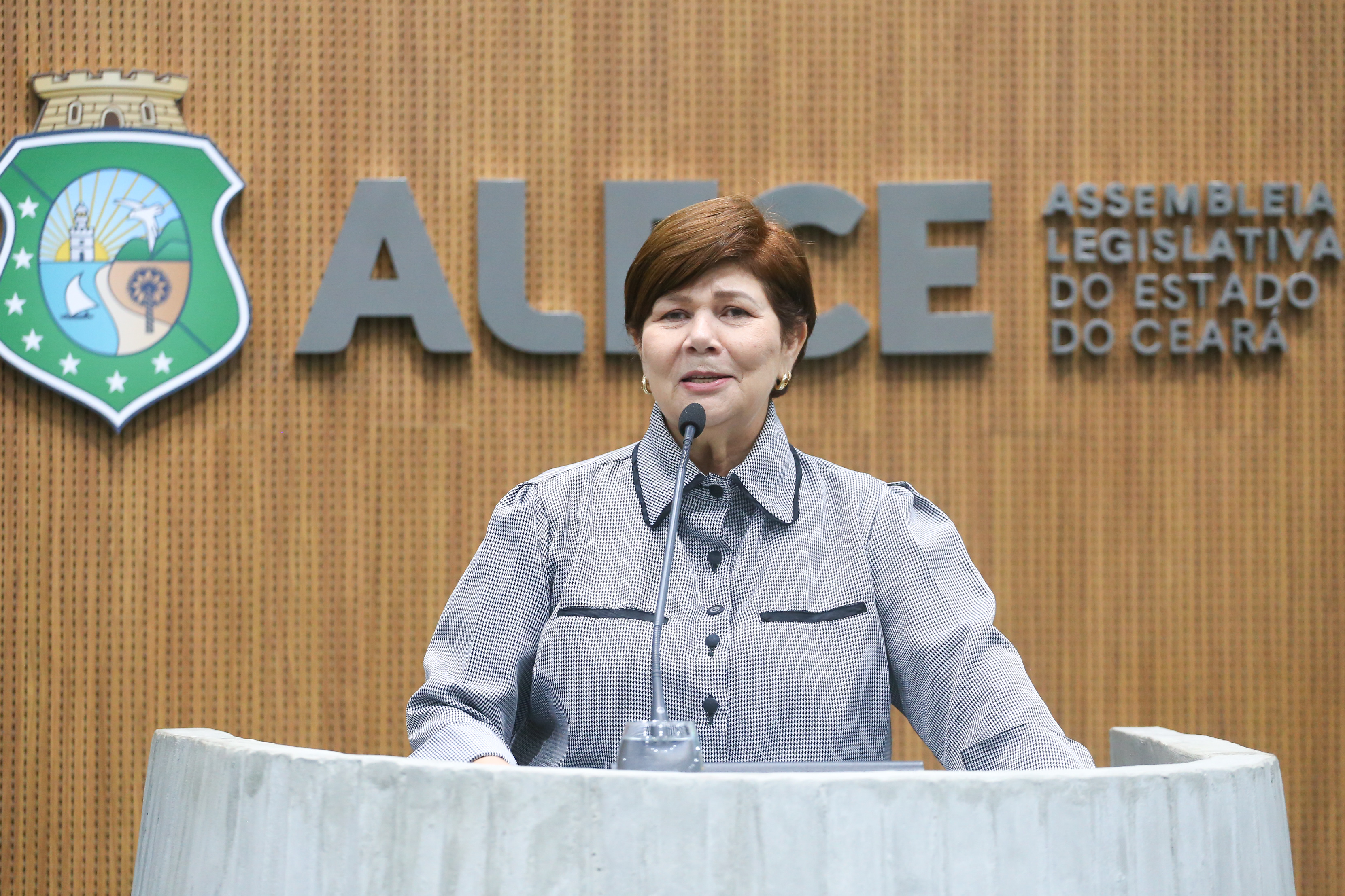 Deputada Jô Farias (PT)