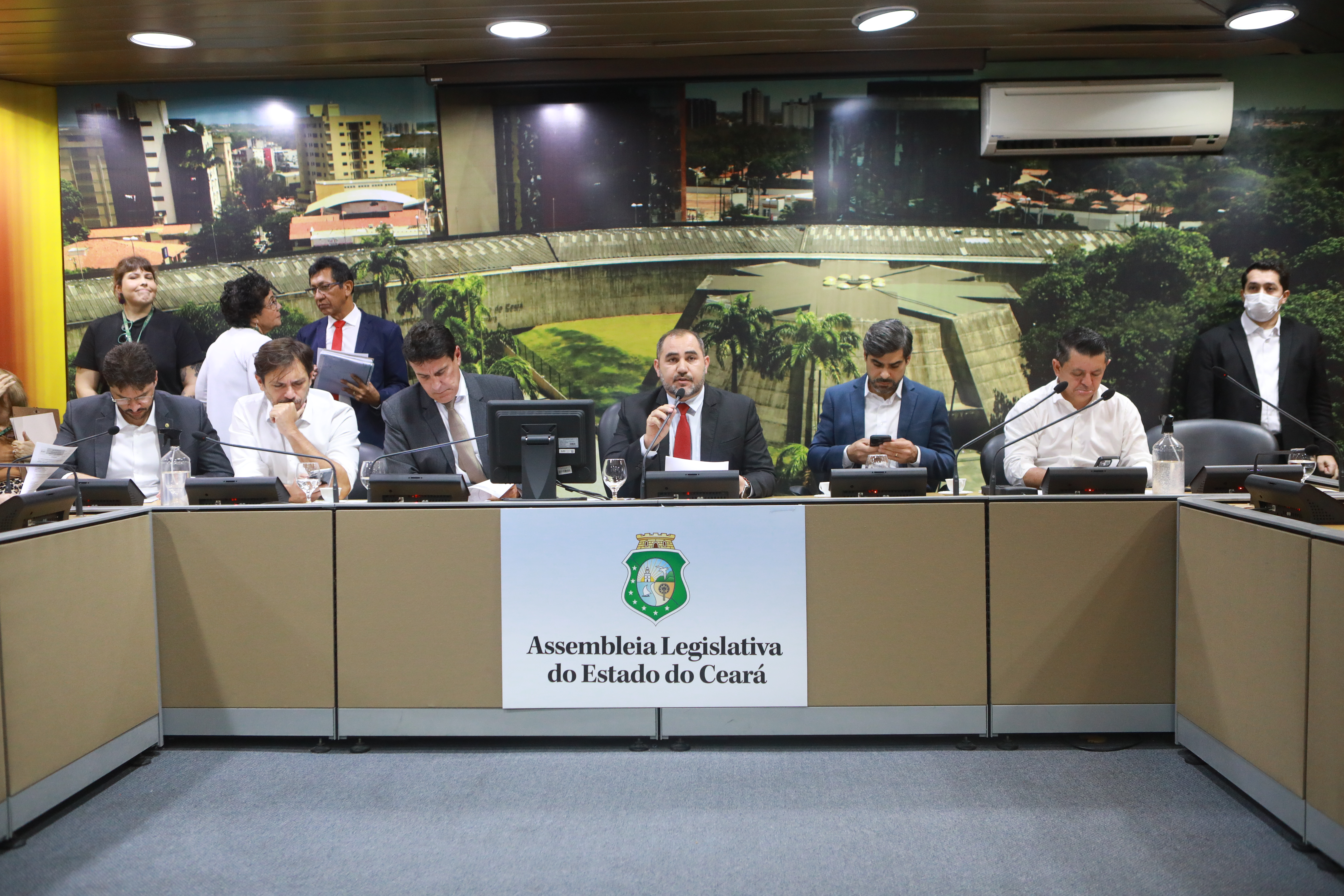 CCJR aprova criação da Medalha Paulo Bonavides em reconhecimentos a personalidades jurídicas