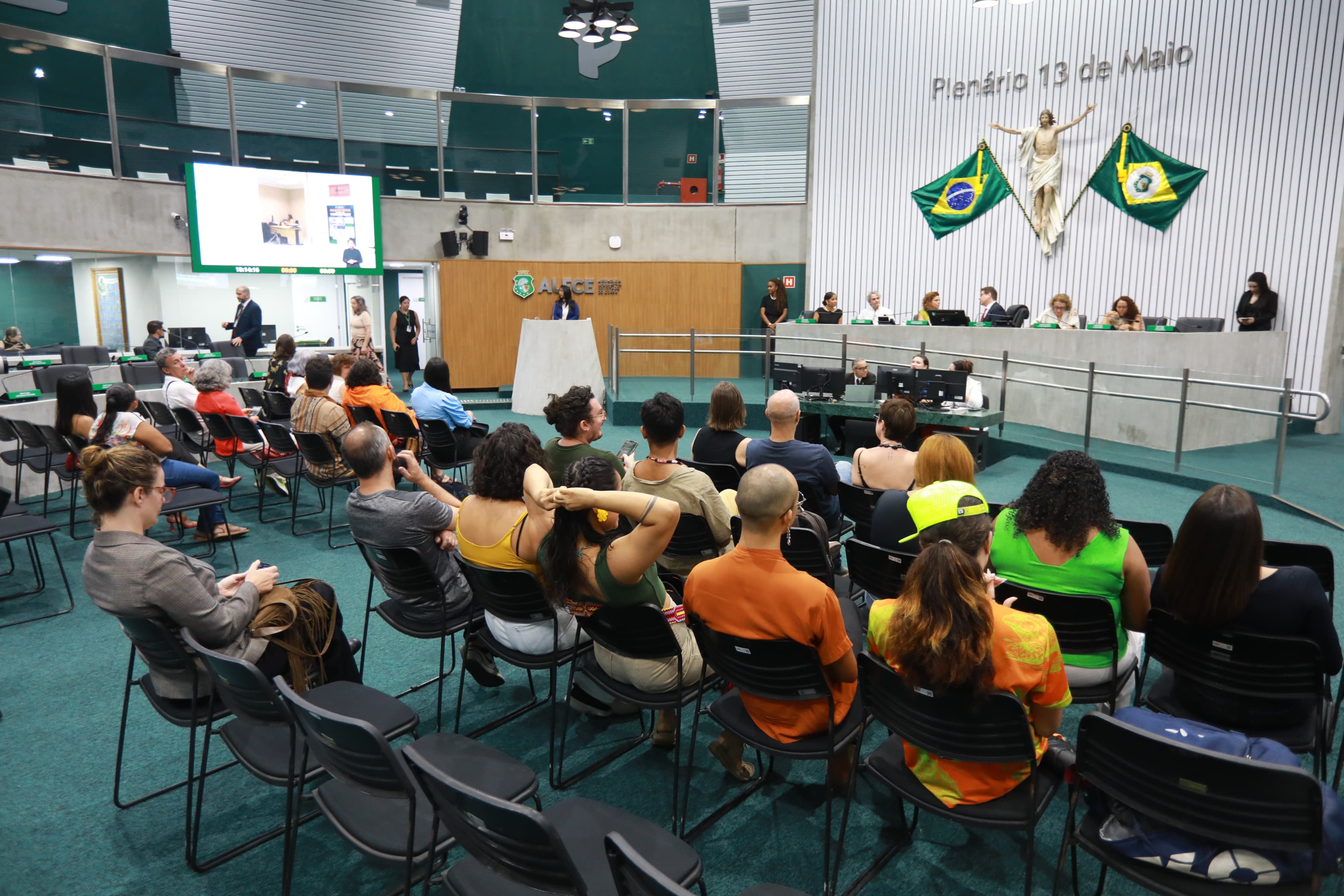 Debate sobre políticas culturais marca homenagem na Alece ao Curso de Dança do Porto Iracema das Artes