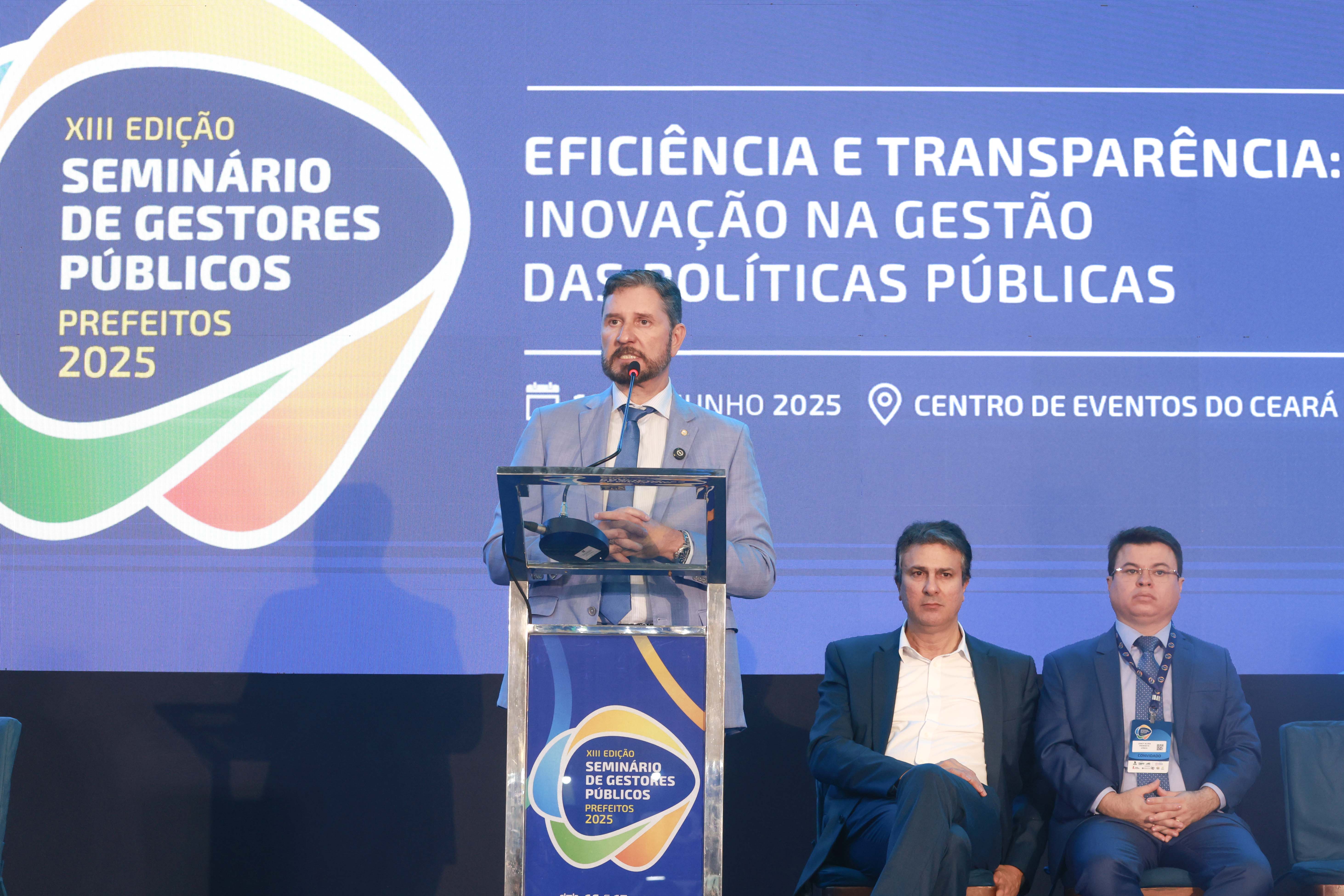 Deputado Romeu Aldigueri, presidente da Alece, falou sobre a importância do evento para o Ceará e papel da Alece para fortalecer o municipalismo