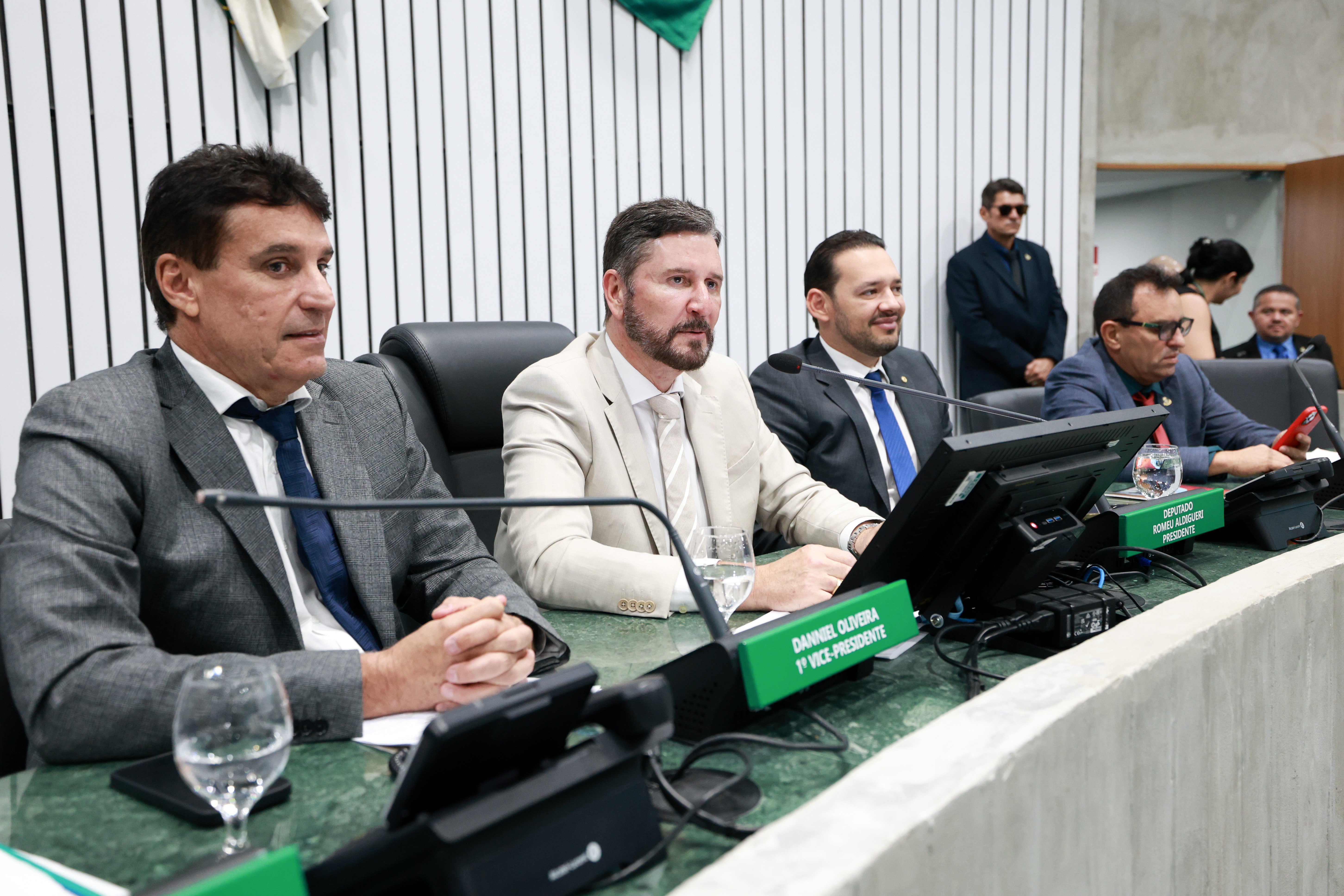 Romeu Aldigueri anuncia série documental sobre os 190 anos da Alece