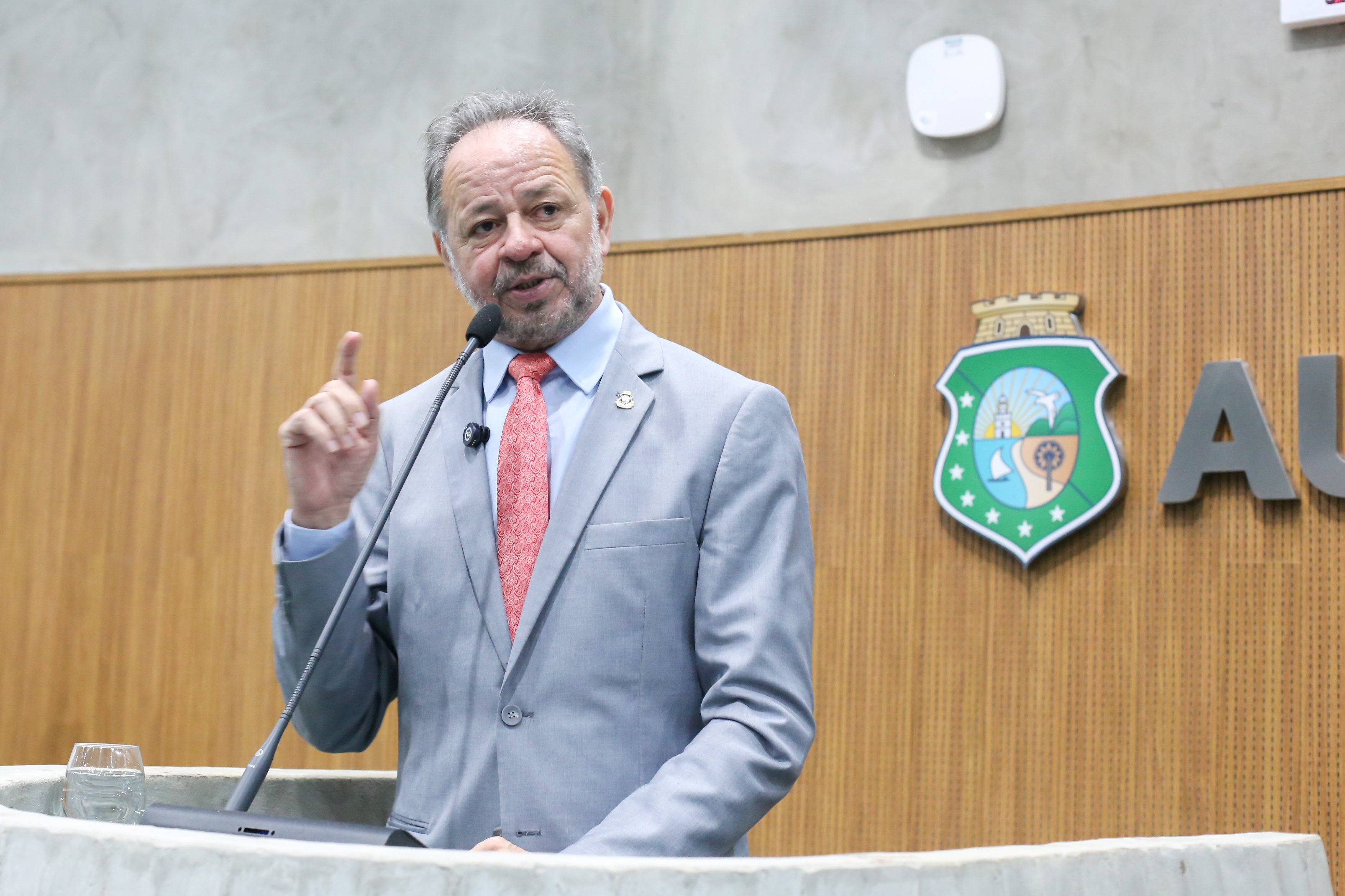 Deputado Acrísio Sena (PT)