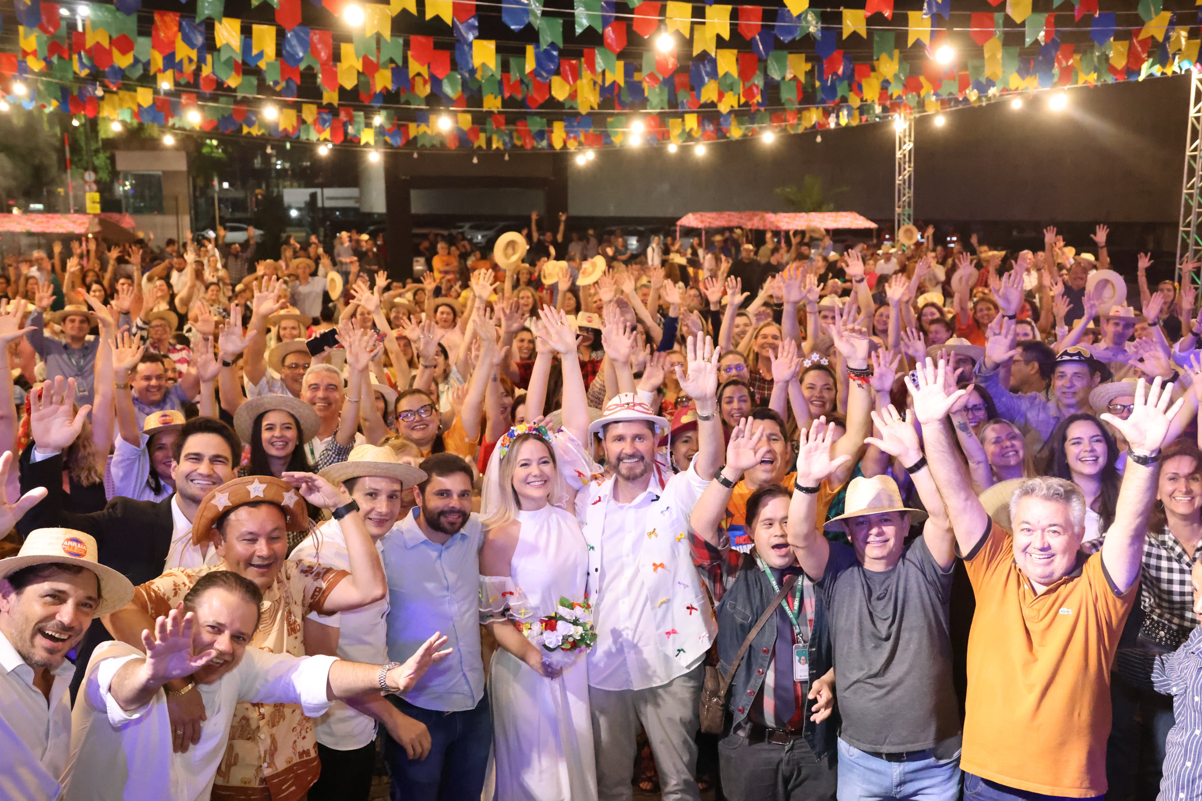 Arraiá da Alece reúne parlamentares e servidores para celebrar o São João