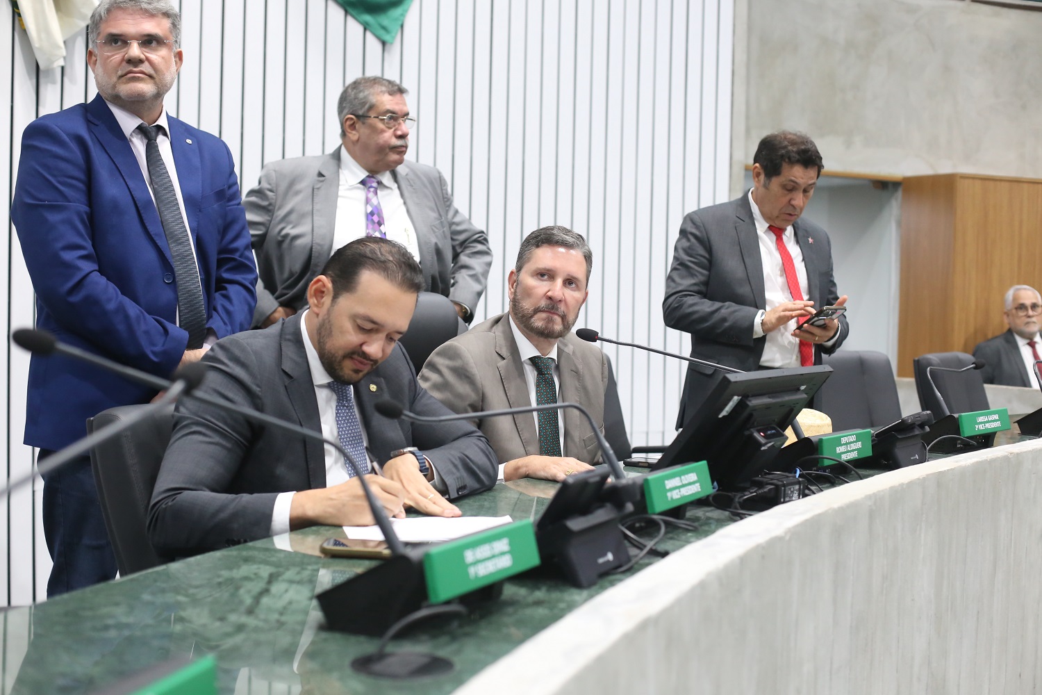 Votação ocorreu durante a sessão plenária desta quarta-feira (02/07)